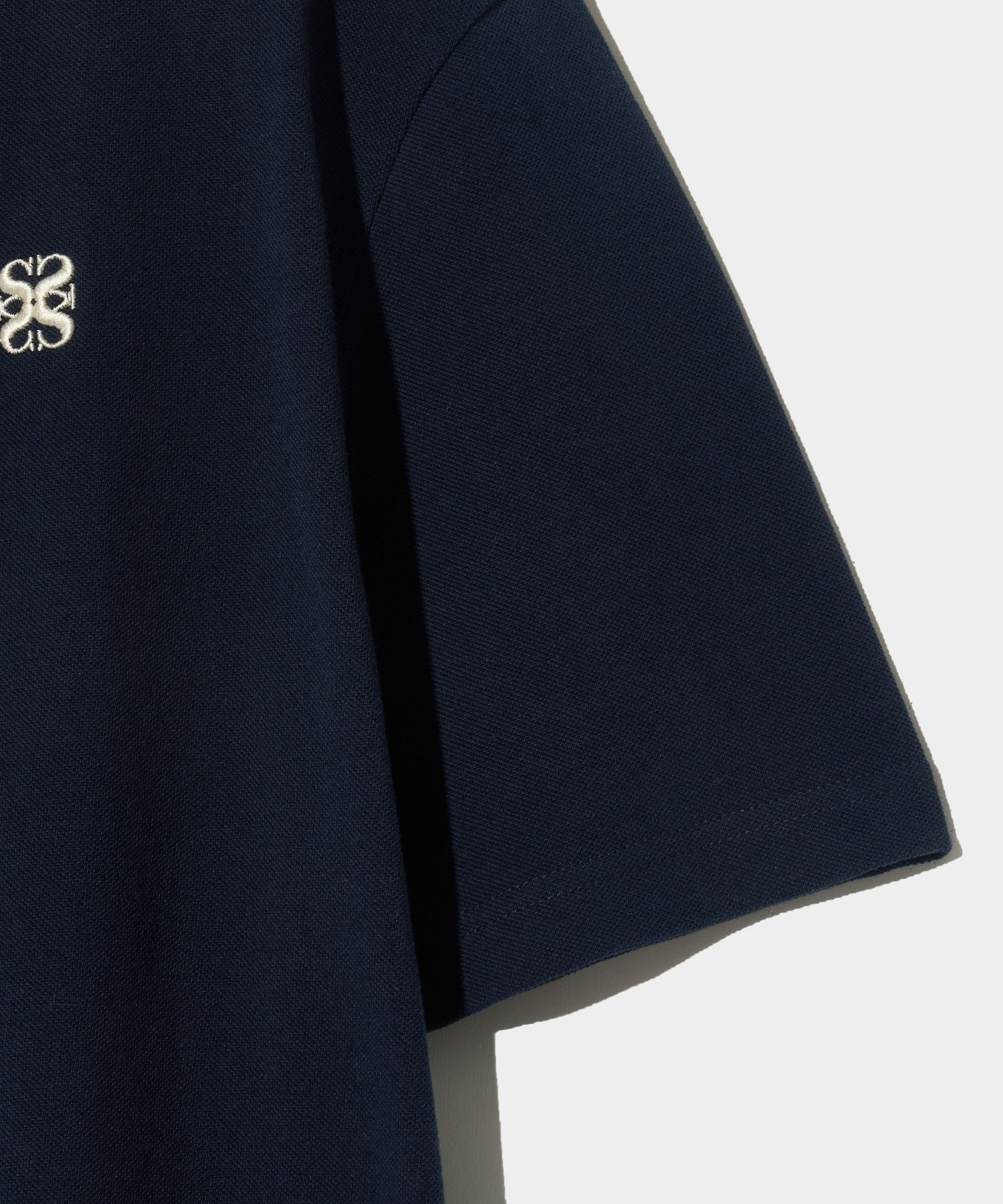 MUSINSA | SATUR Basic Pique Polo Short-Sleeved T-shirt
