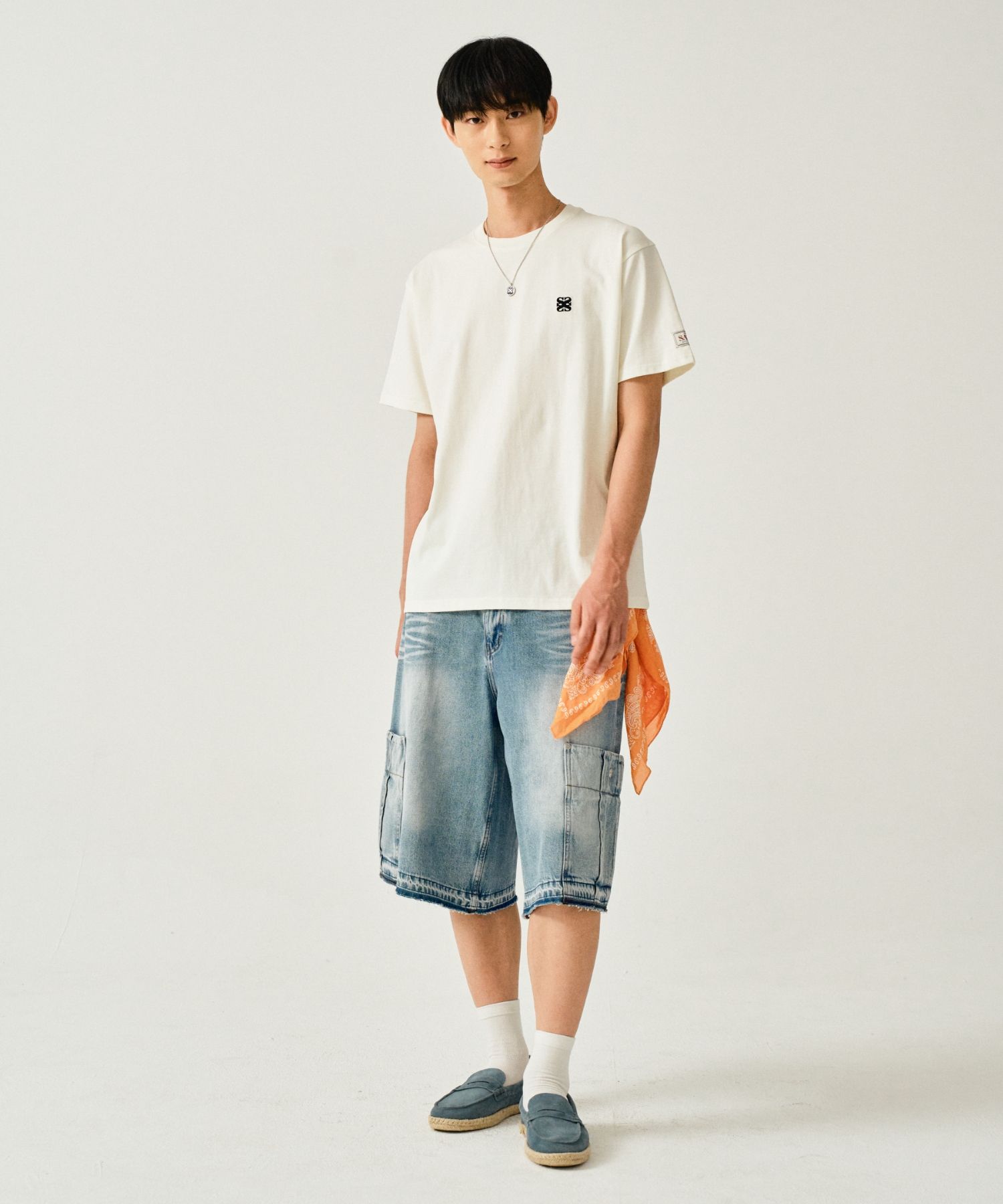 ★SATUR★ Classic Small Logo Short Sleeve T-Shirt Resort Ivo MUSINSA | SATUR Classic Small Logo Short-Sleeved T-Shirt