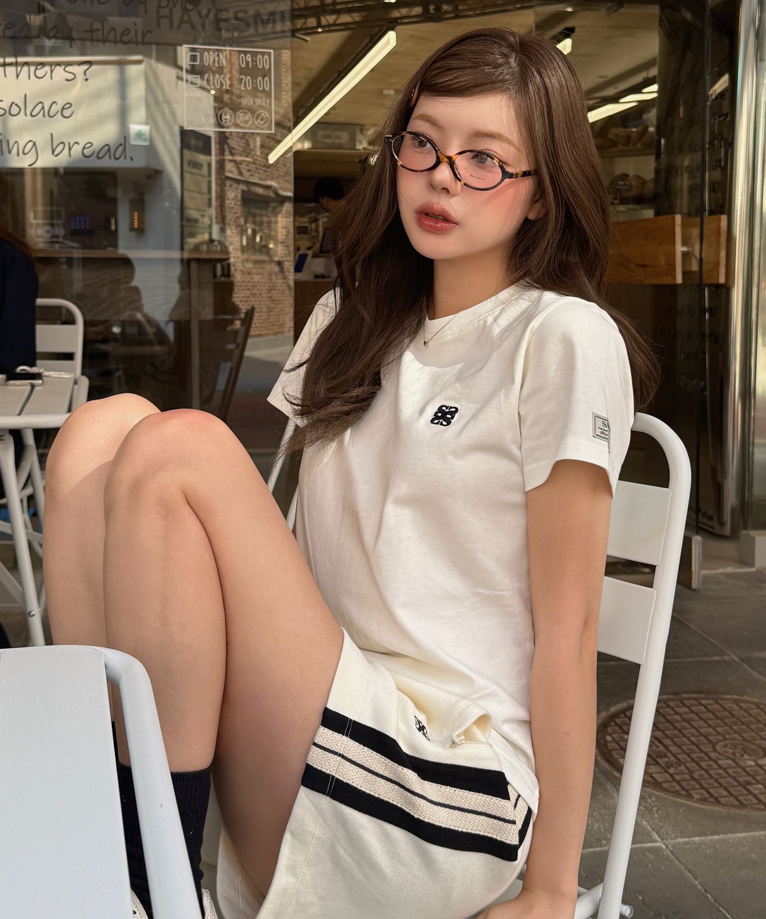 SATUR ■ Classic Small Logo Short-Sleeved T-Shirt MUSINSA | SATUR Classic Small Logo Short-Sleeved T-Shirt
