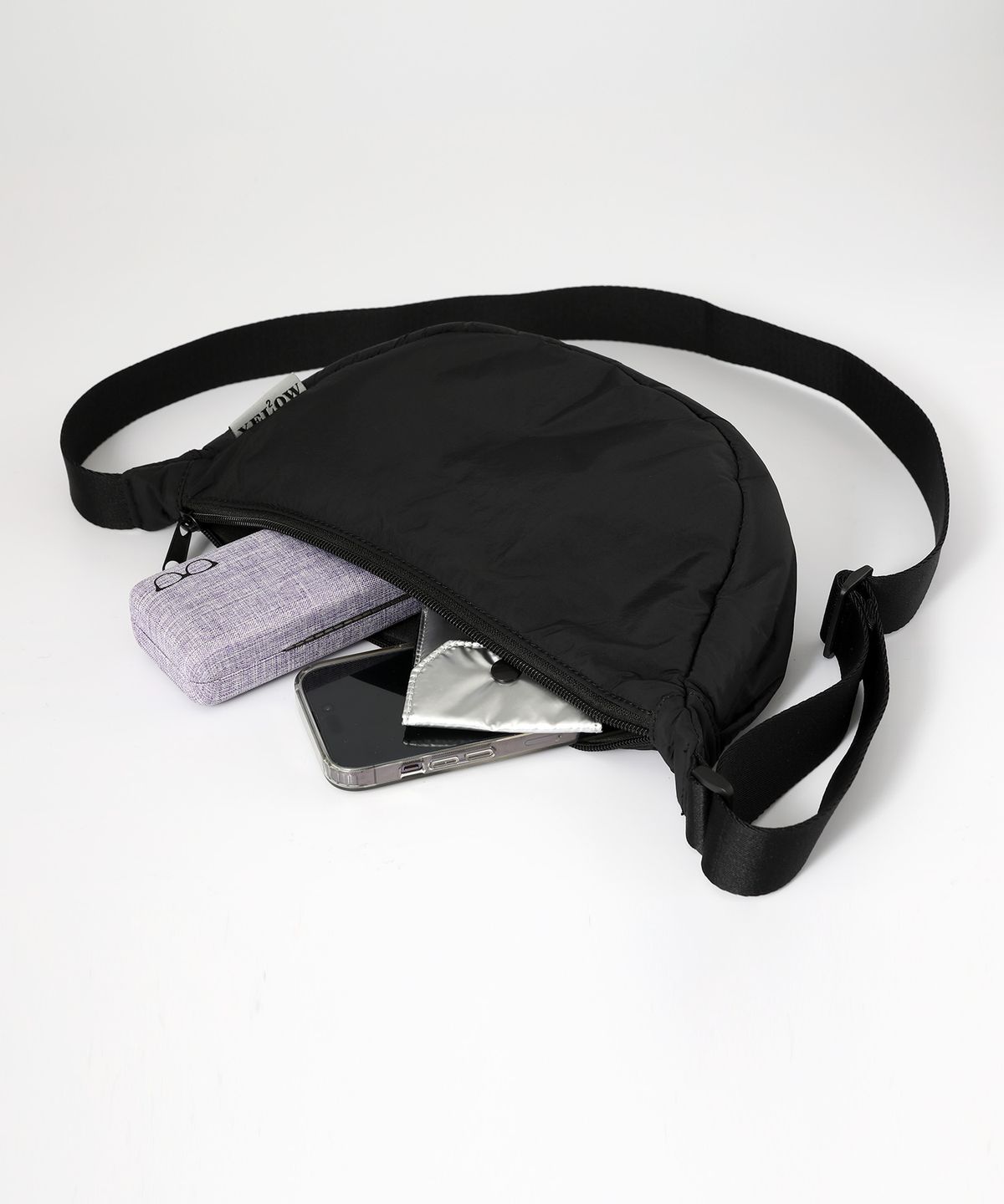 옐로우스톤(YELLOWSTONE) Light Half Moon Hobobag - Black