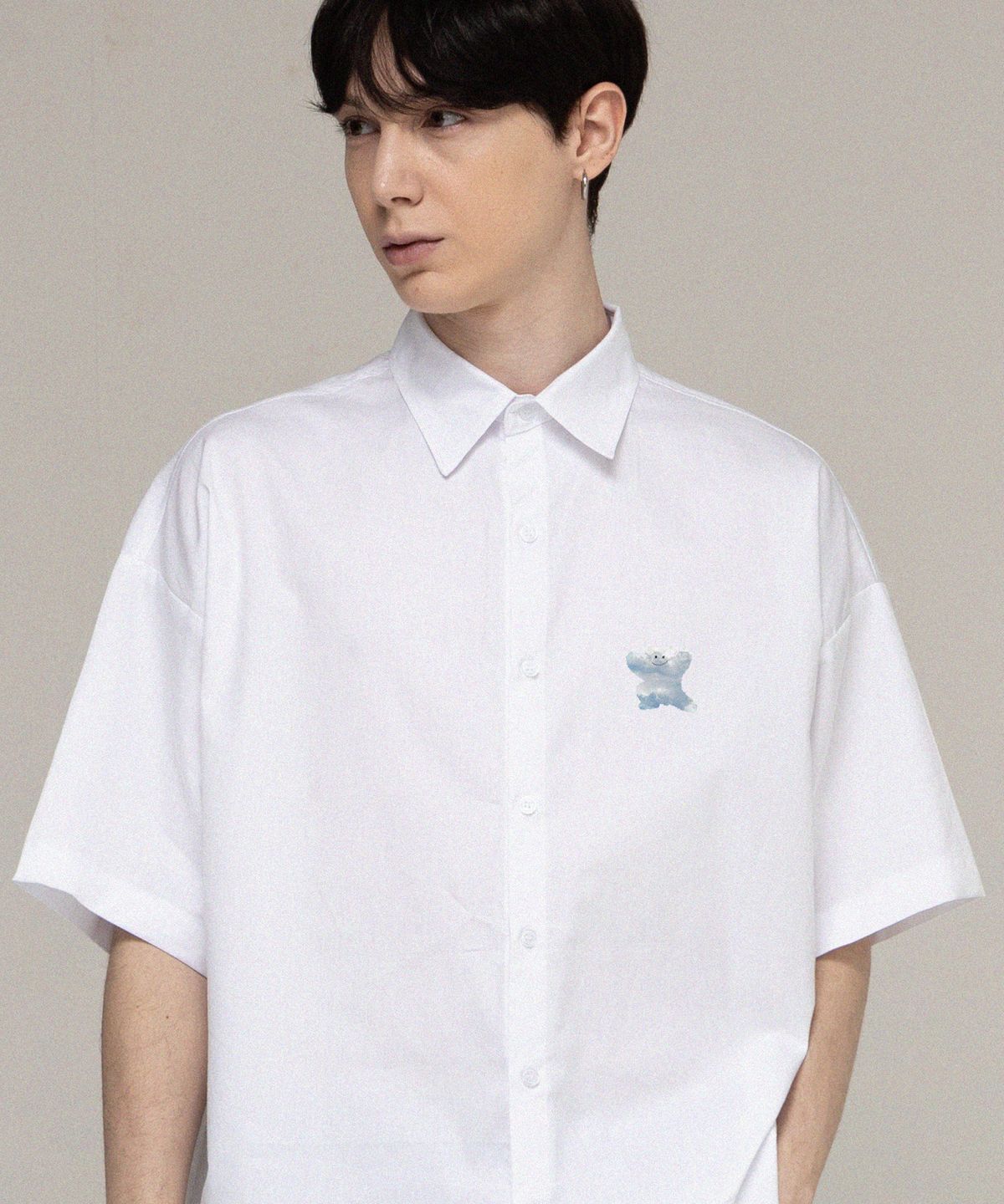 그레이버(GRAVER) [UNISEX]스몰 구름 베어스마일 오버핏 반팔셔츠_화이트