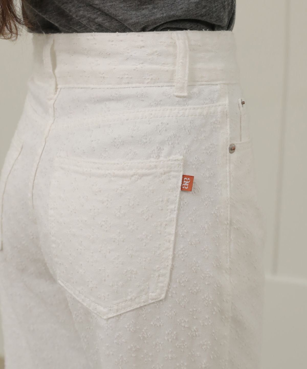 논앤논(NON AND NON) Lace Two Button Wide Cotton Pants_NSCP446 (White)