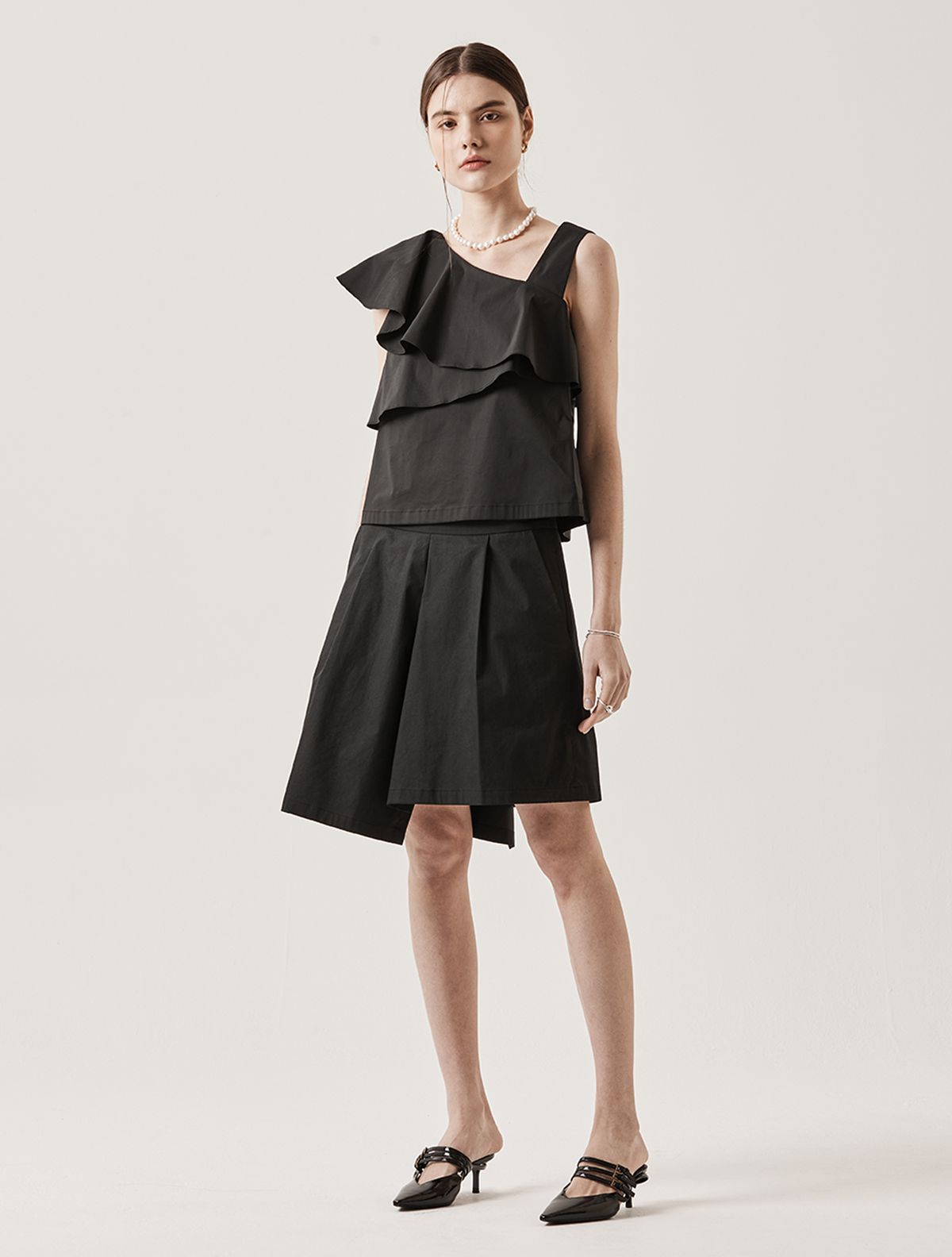 르이엘(LE YIEL) Ruffle Blouse_Black 러플 블라우스_블랙
