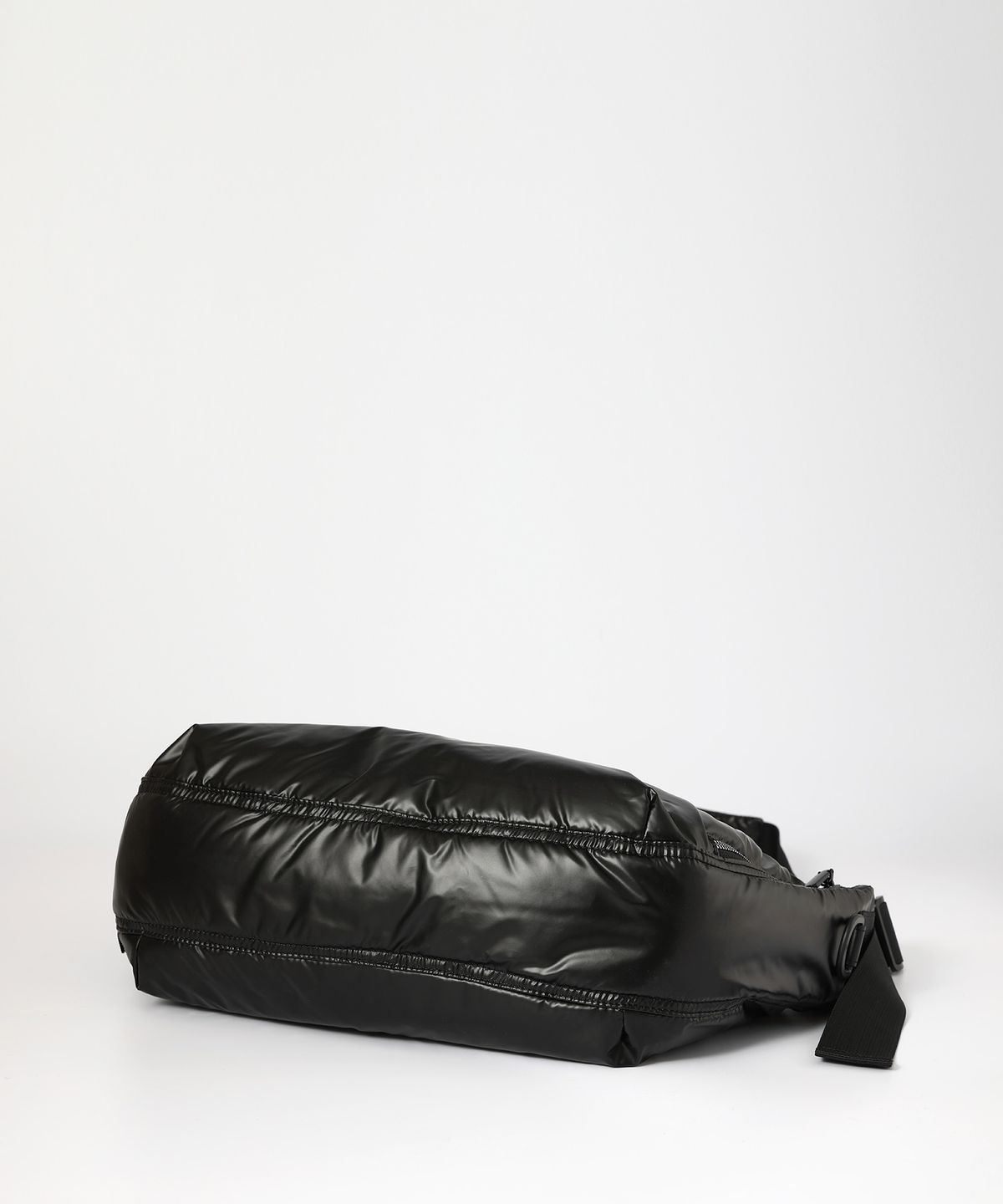 옐로우스톤(YELLOWSTONE) Curved Hobo Cross bag - Black