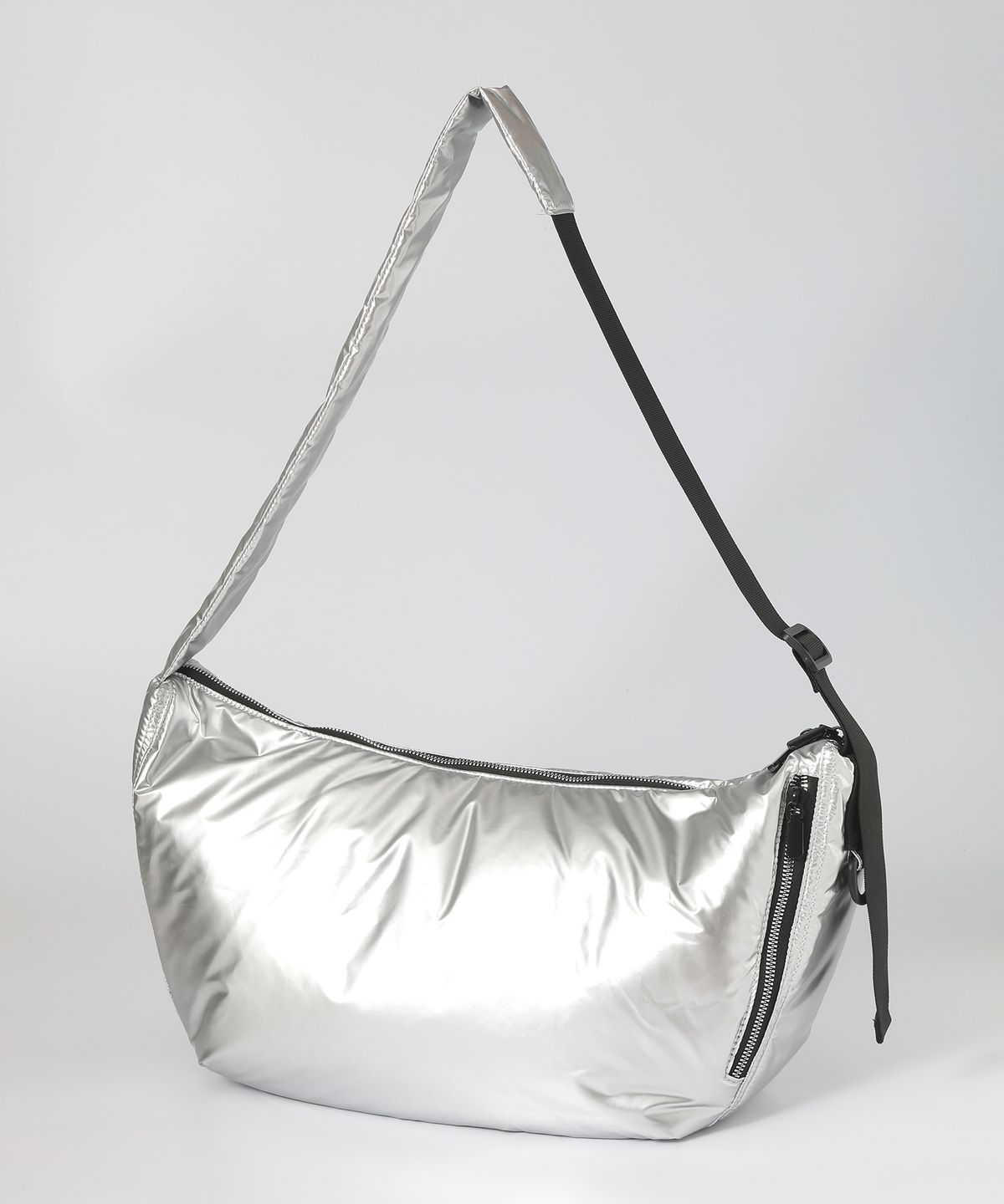 옐로우스톤(YELLOWSTONE) Curved Hobo Cross bag - Silver