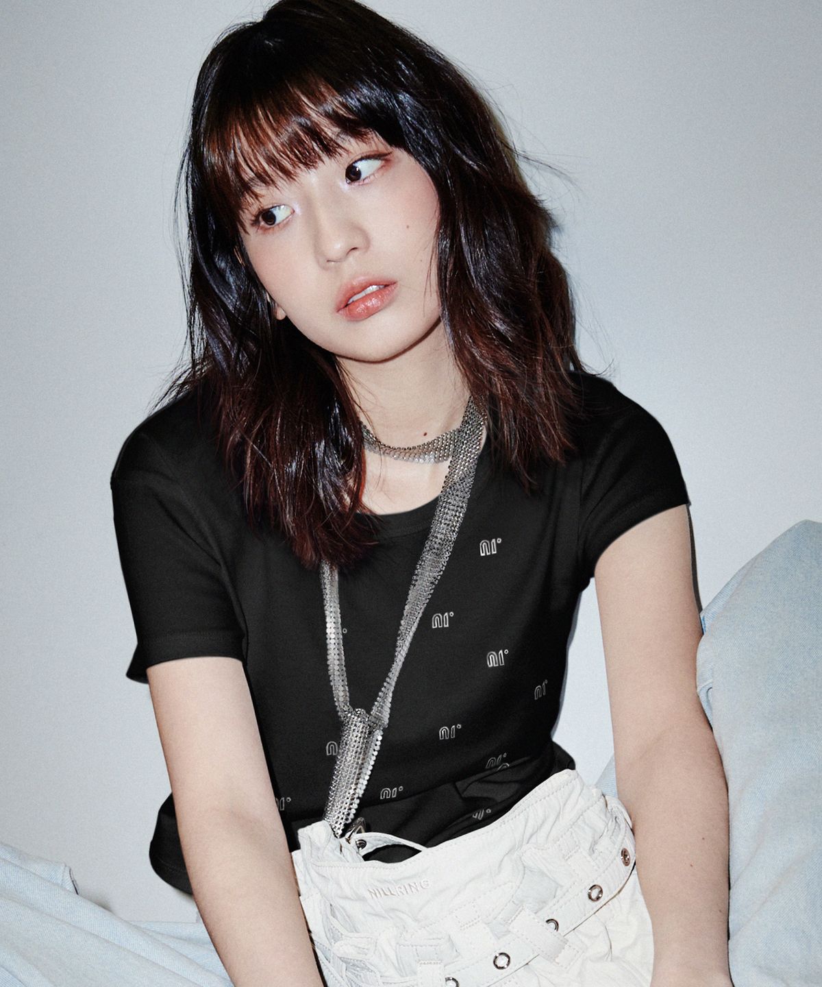 닐링(NILLRING) T10.00 Unbalanced Short-sleeved Print T-shirt