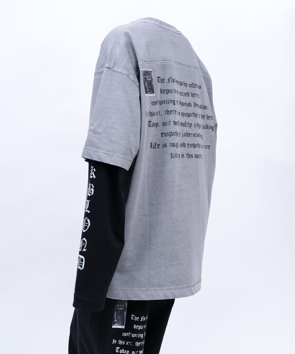 블랙블론드(BLACKBLOND) 비비디 크러쉬드 페이쓰 피그먼트 반팔티 (그레이)