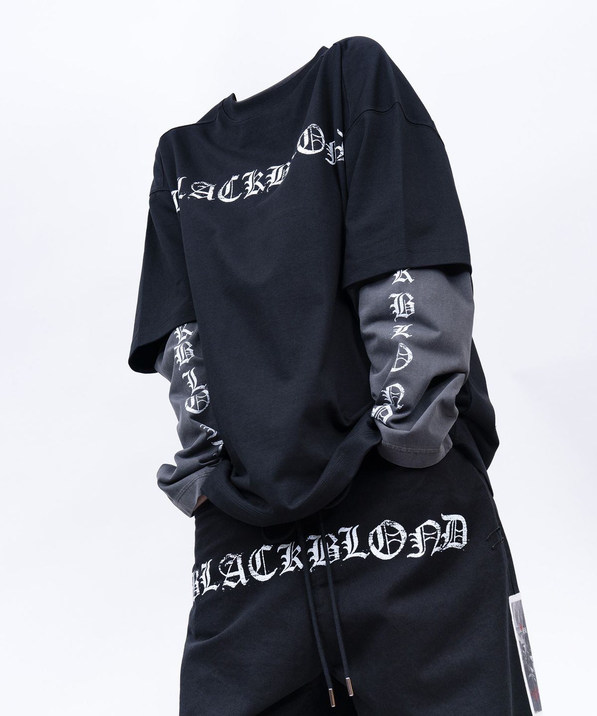 블랙블론드(BLACKBLOND) 비비디 크러쉬드 페이쓰 반팔티 (블랙)