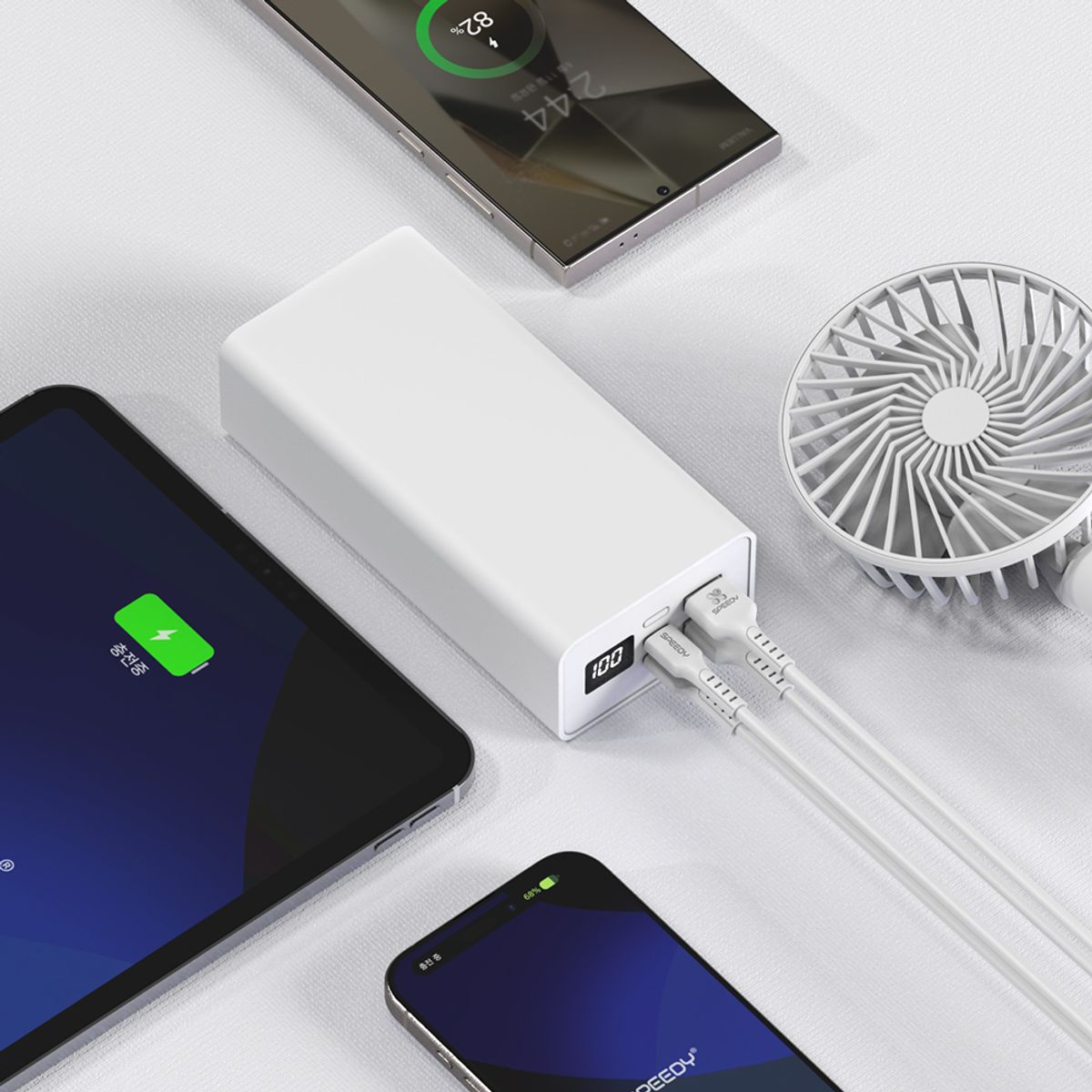 스피디(SPEEDY) 슬림 핏 PD 20W 고속충전 잔량표시 보조배터리 30000mAh + C타입 케이블, 8핀 젠더