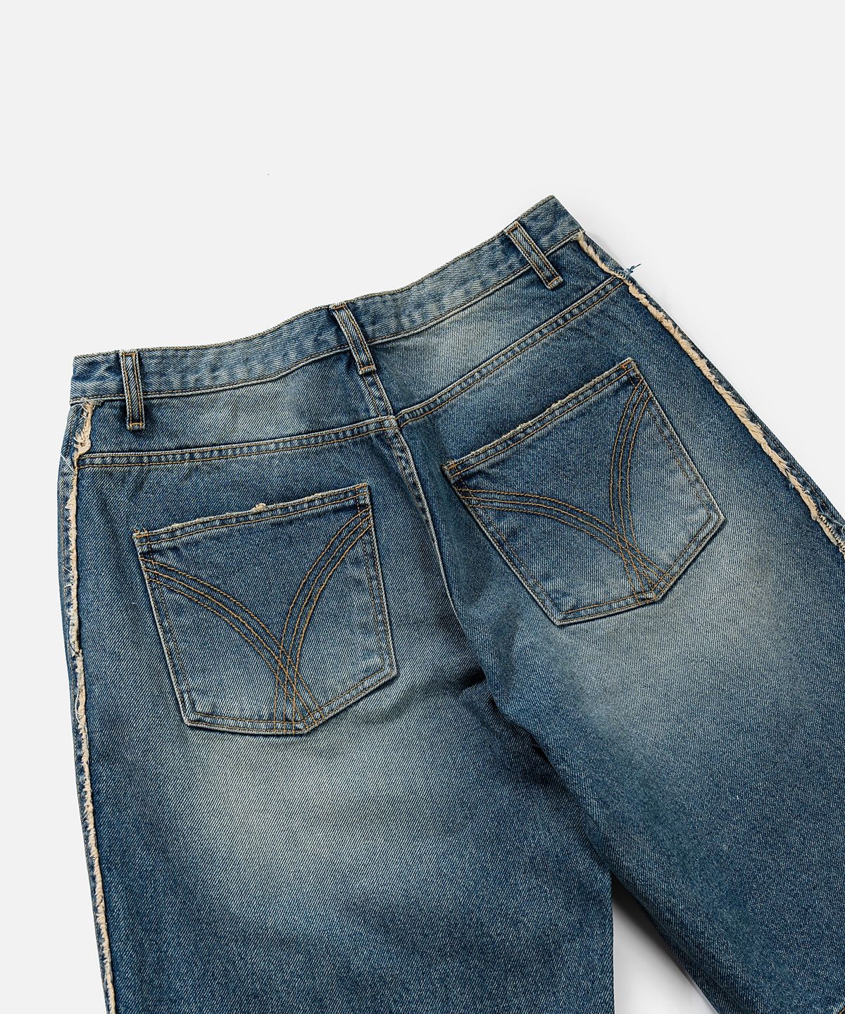 바스틱(VASTIC) 사이드 컷 오프 데님 하프 팬츠_블루