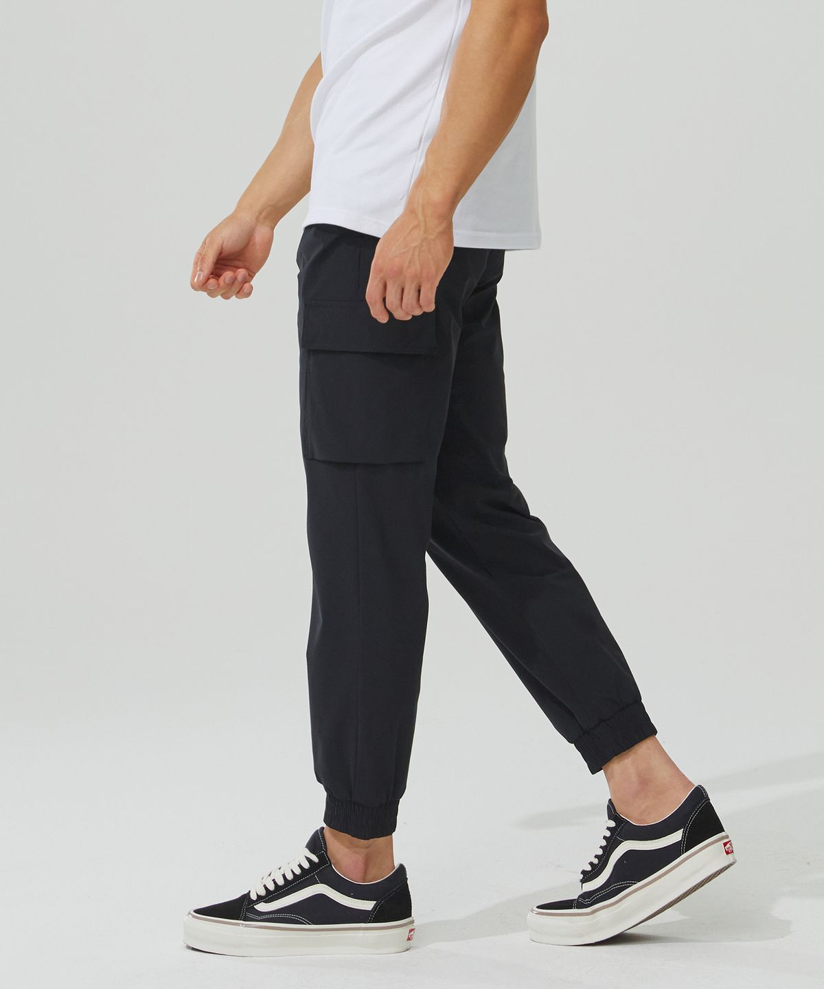블랙몬스터핏(BLACK MONSTER FIT) 쿨링 카고 트리코트 팬츠 (2color) / BM231129