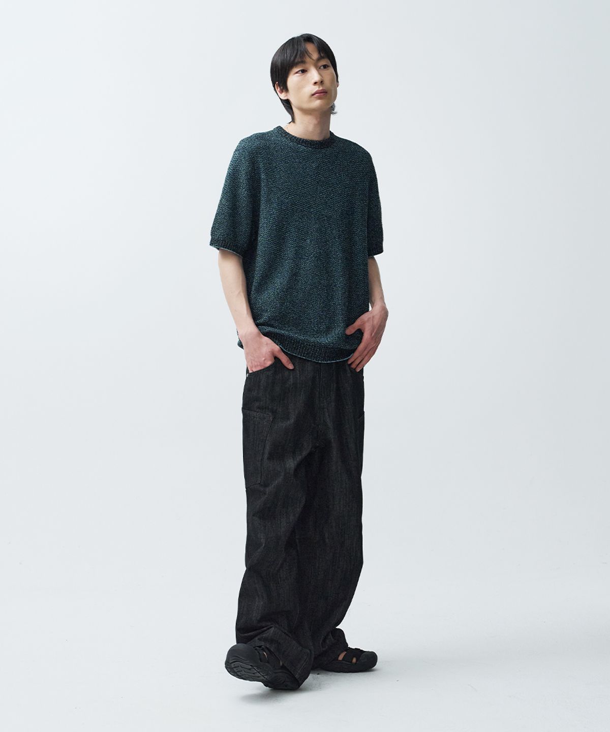 인템포무드(INTEMPOMOOD) 사이드 오버 포켓 로프 데님_블랙