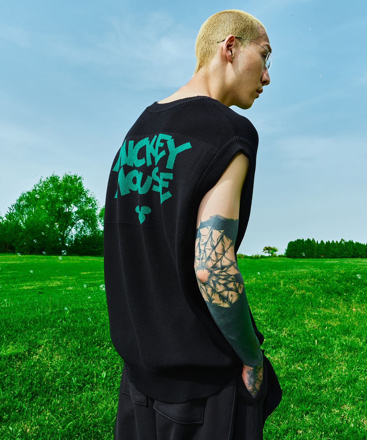 더 아이덴티티 프로젝트(THE IDENTITY PROJECT) [콜라보] Mickey Mouse knit vest [black]
