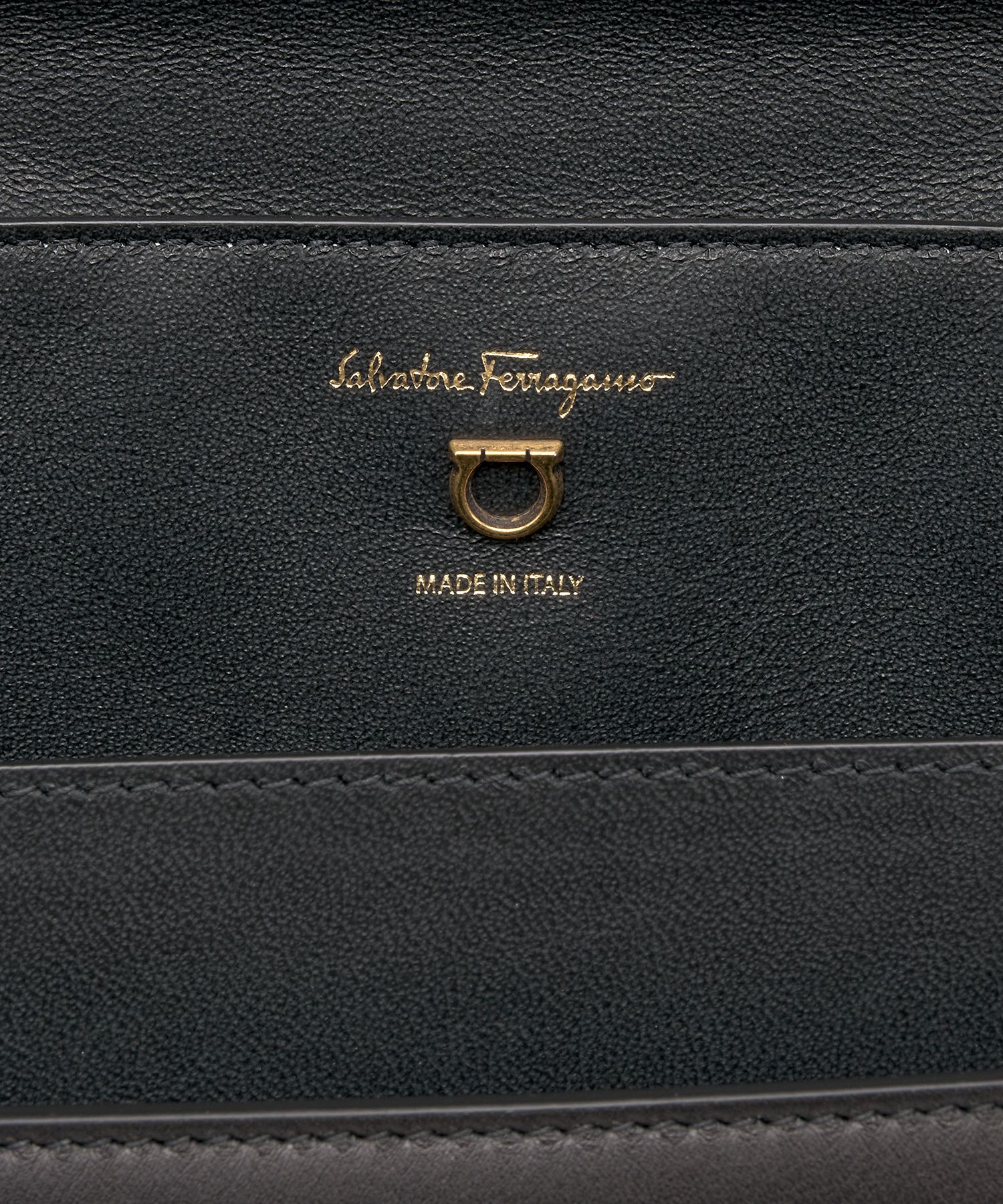 MUSINSA | SALVATORE FERRAGAMO Gancini Trifolio Tote Bag