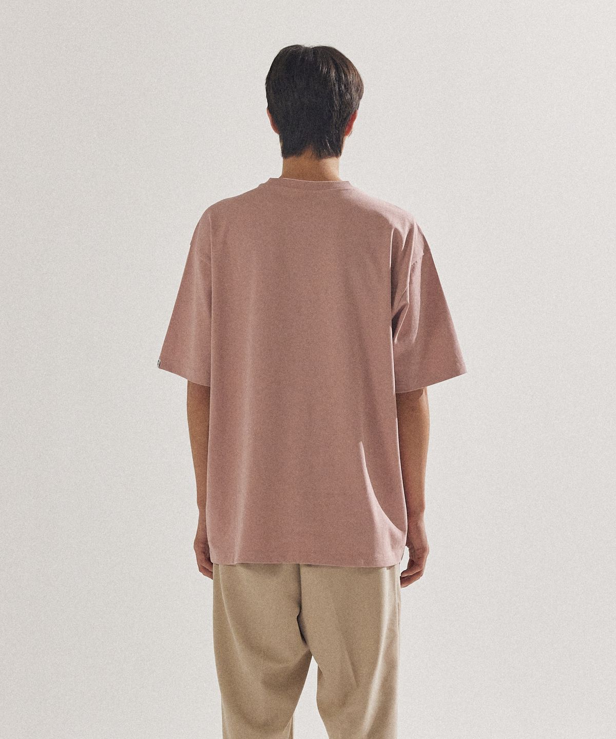 팔랩(PALAP) 남여공용 에센셜 소매 포인트 오버핏 반팔 티셔츠_PL24S5TS007_CO