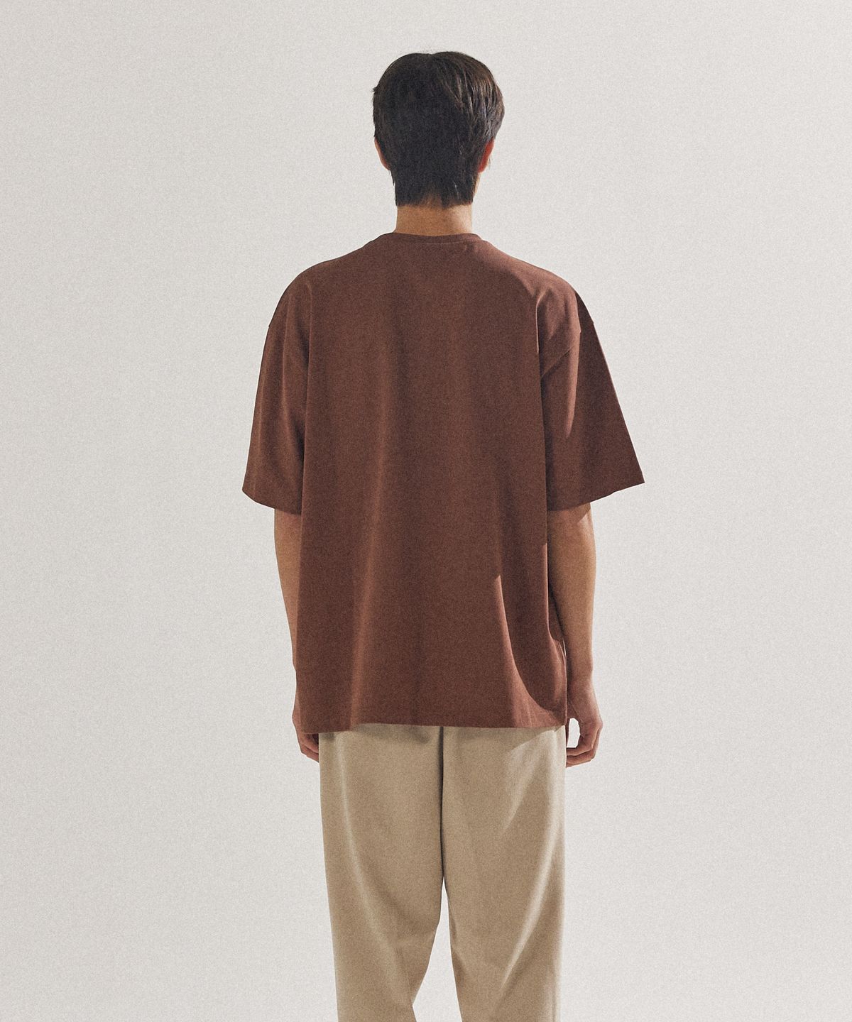 팔랩(PALAP) 남여공용 바코드로고 포켓포인트 오버핏 반팔 티셔츠_PL24S5TS008_BR