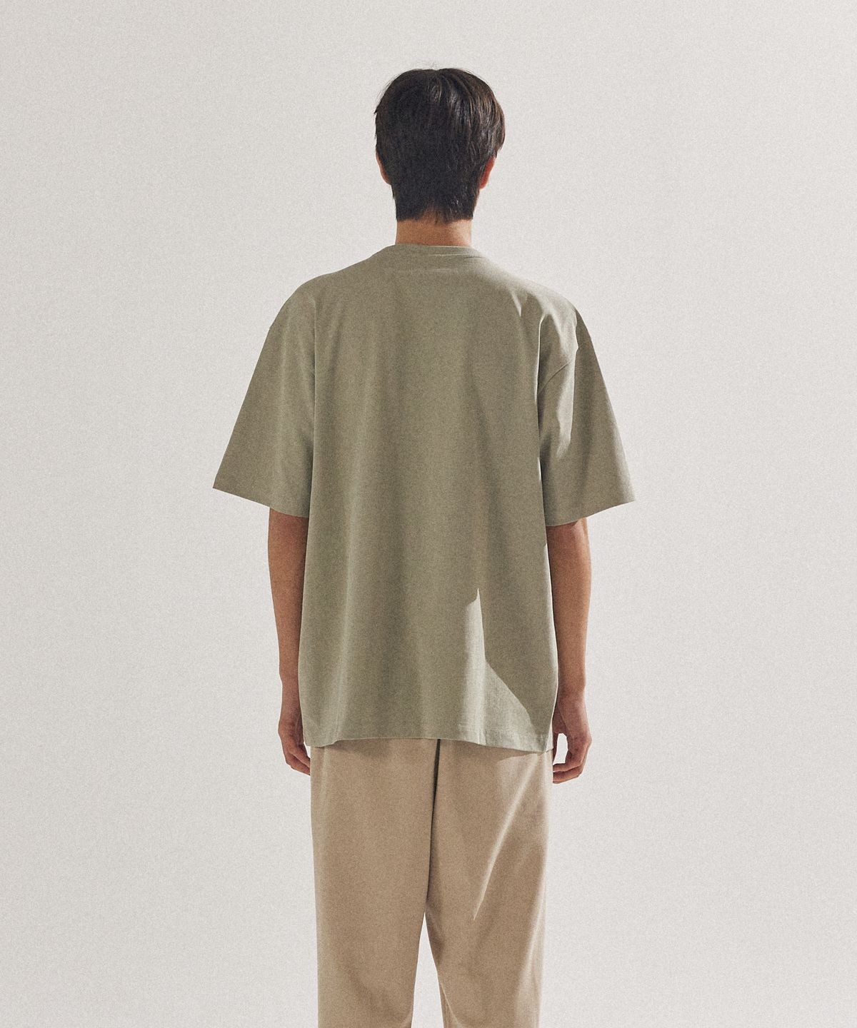 팔랩(PALAP) 남여공용 바코드로고 포켓포인트 오버핏 반팔 티셔츠_PL24S5TS008_LKH