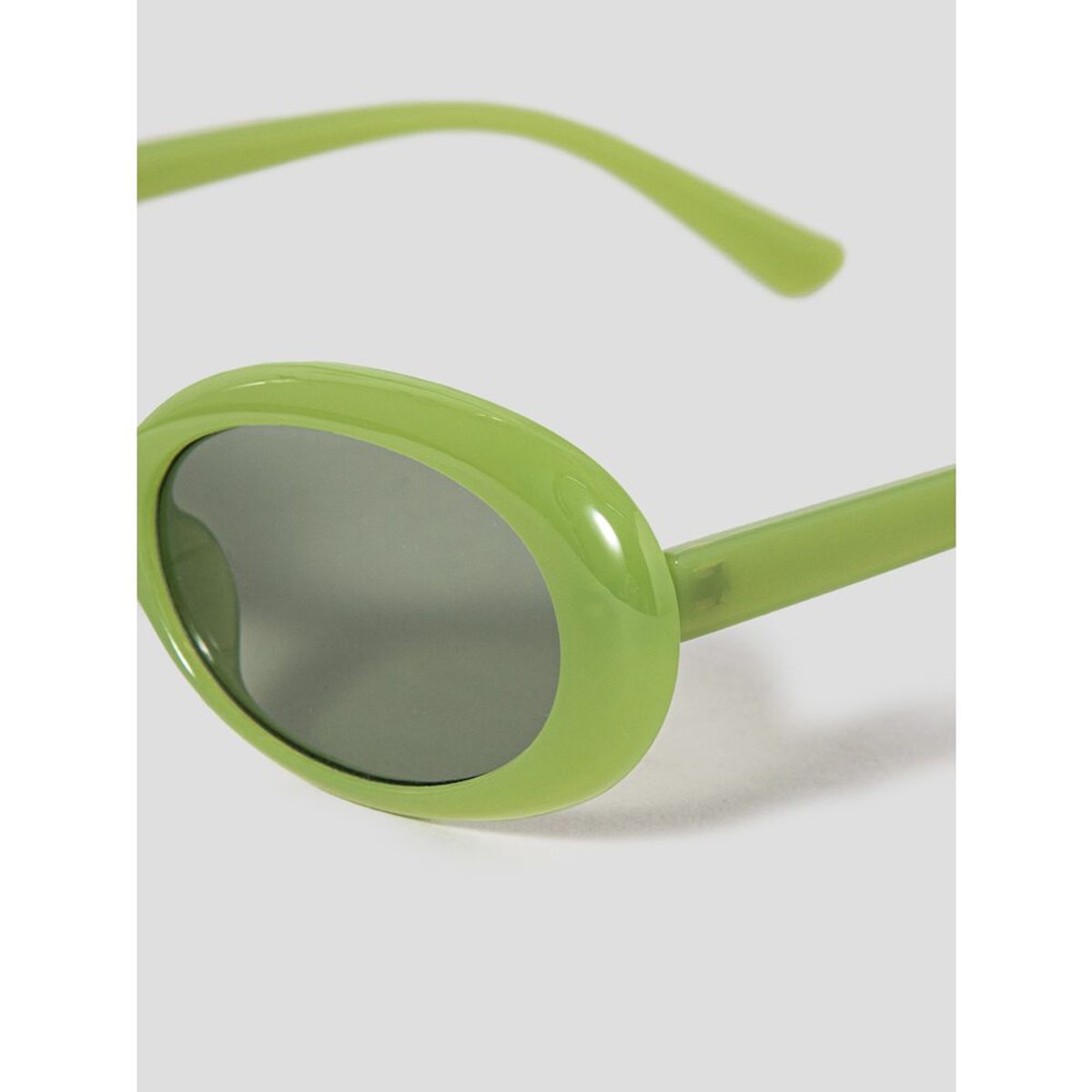 샌드 사운드(SAND SOUND) Oval Frame Sunglasses  Green