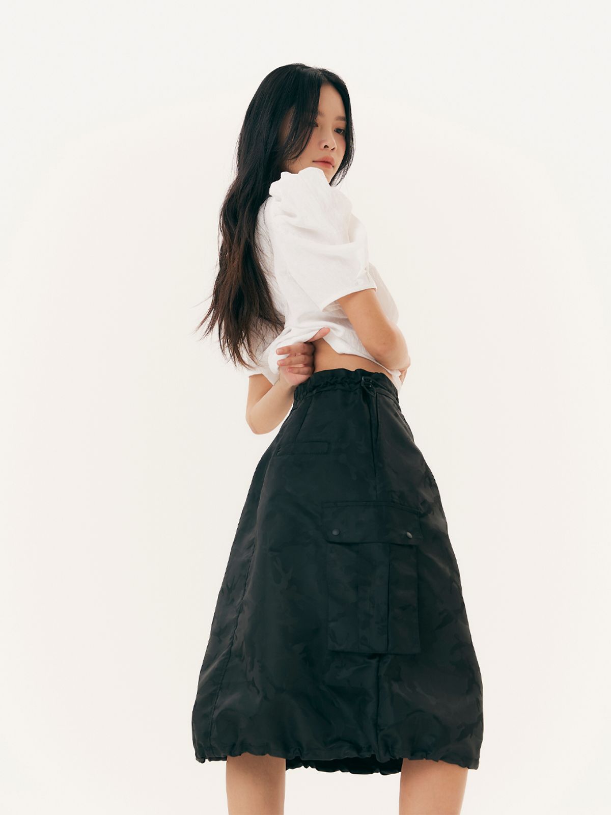 유가당(YUGADANG) Camouflage cargo skirt_black