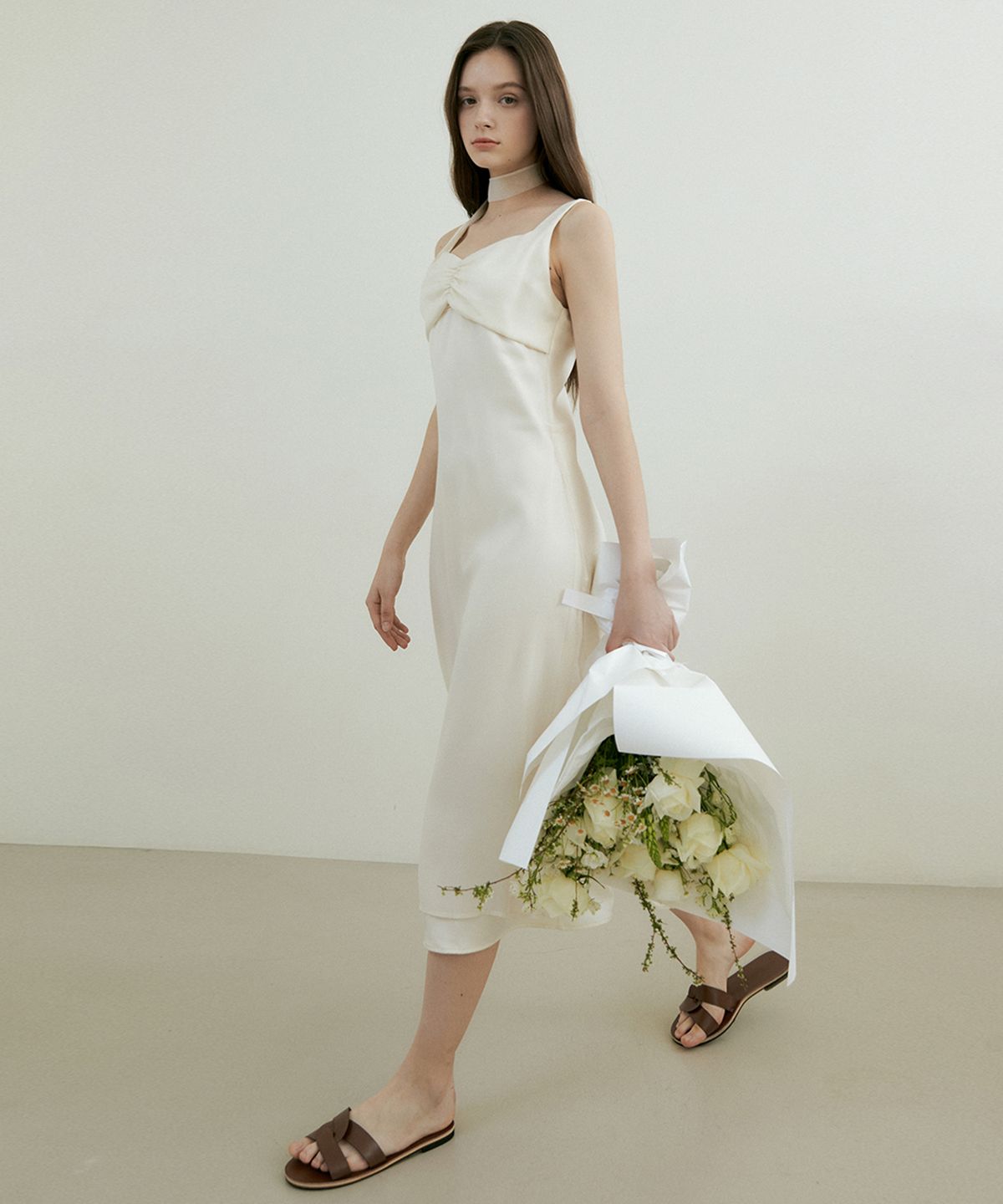리올그(REORG) PETAL LAYERED TIE SLEEVELESS OPS CREAM