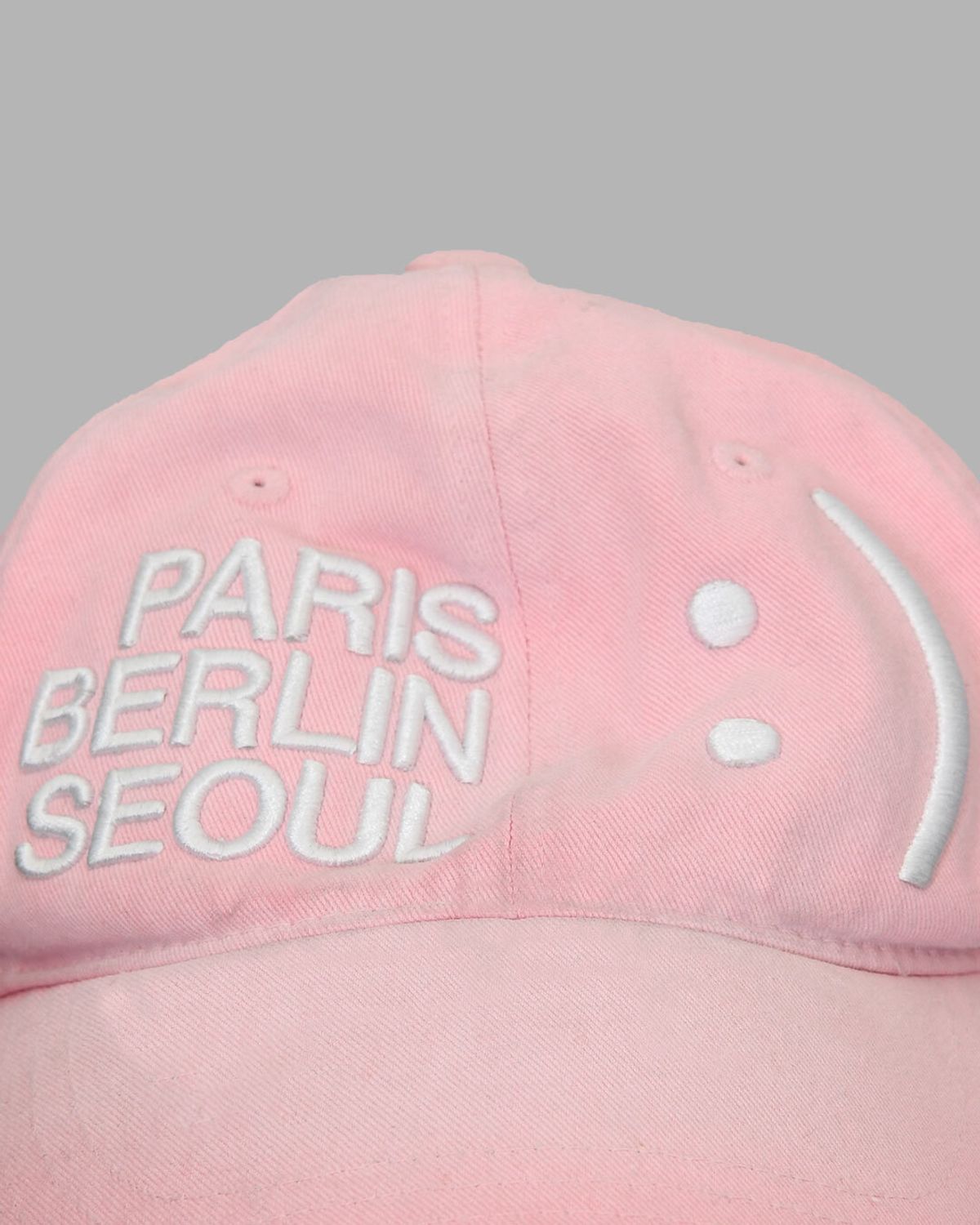 더뮤지엄비지터(THEMUSEUMVISITOR) SMILE LOGO WASHED BALLCAP (PINK)