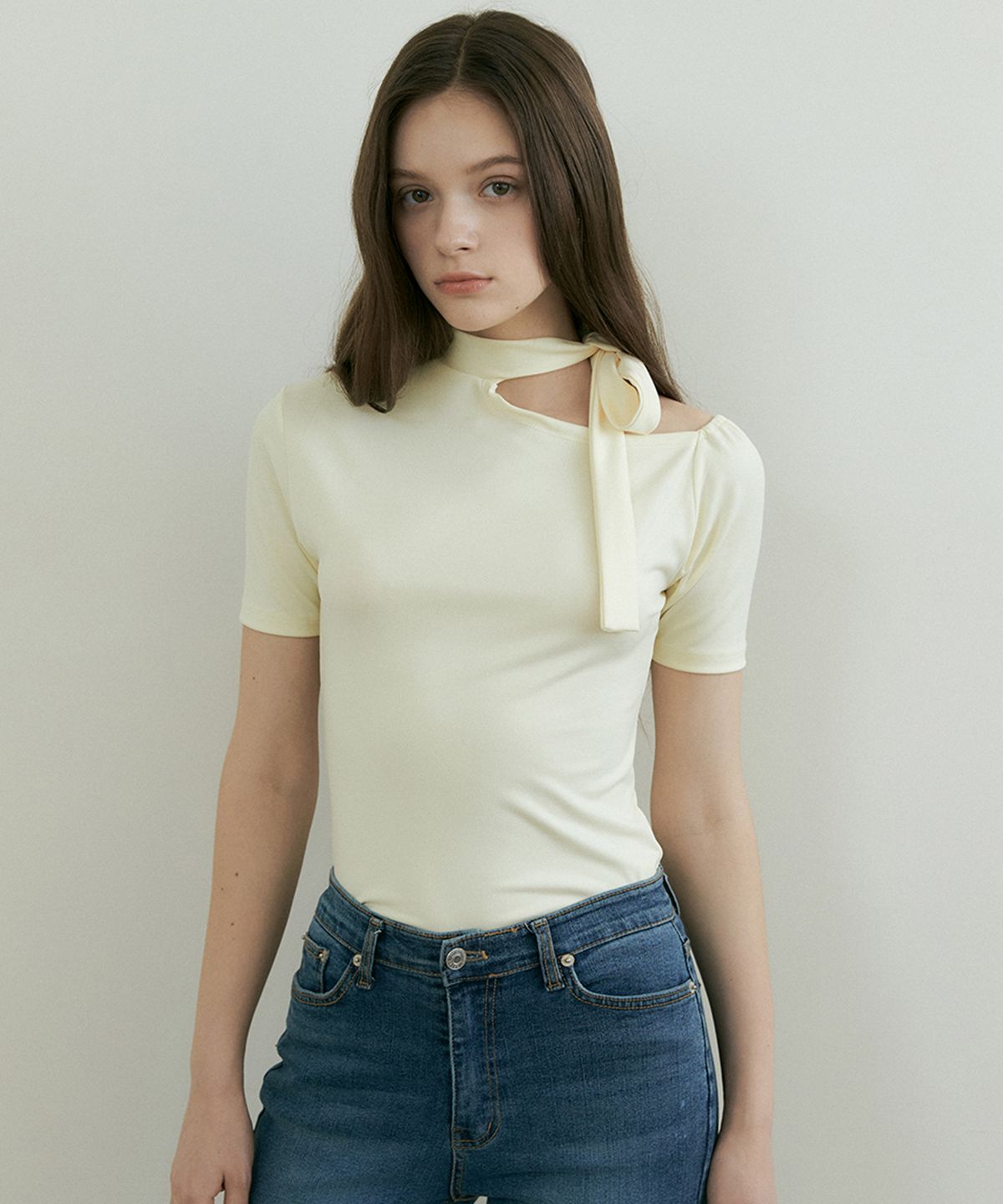 리올그(REORG) FRA CUTOUT HALF SCARF T-SHIRTS LEMON
