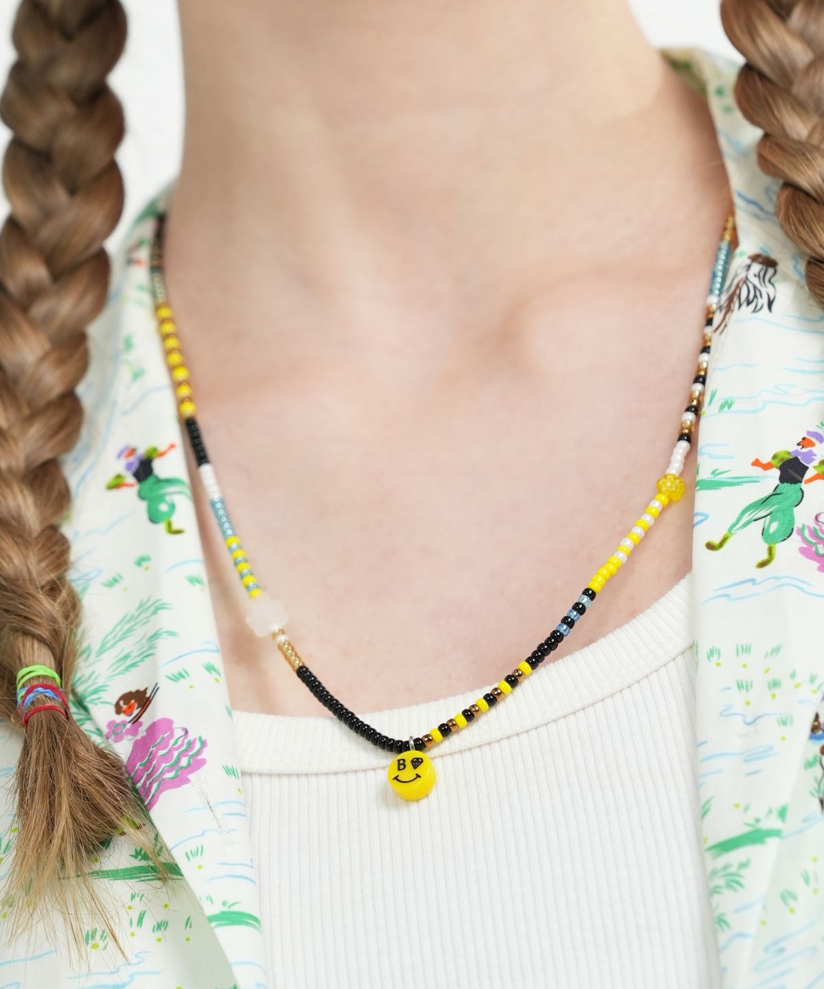 봉보(BONBEAU) Kitsch motives charm beads knot Necklace 키치 스마일 곰돌이 참 비즈 실목걸이 매듭목걸이