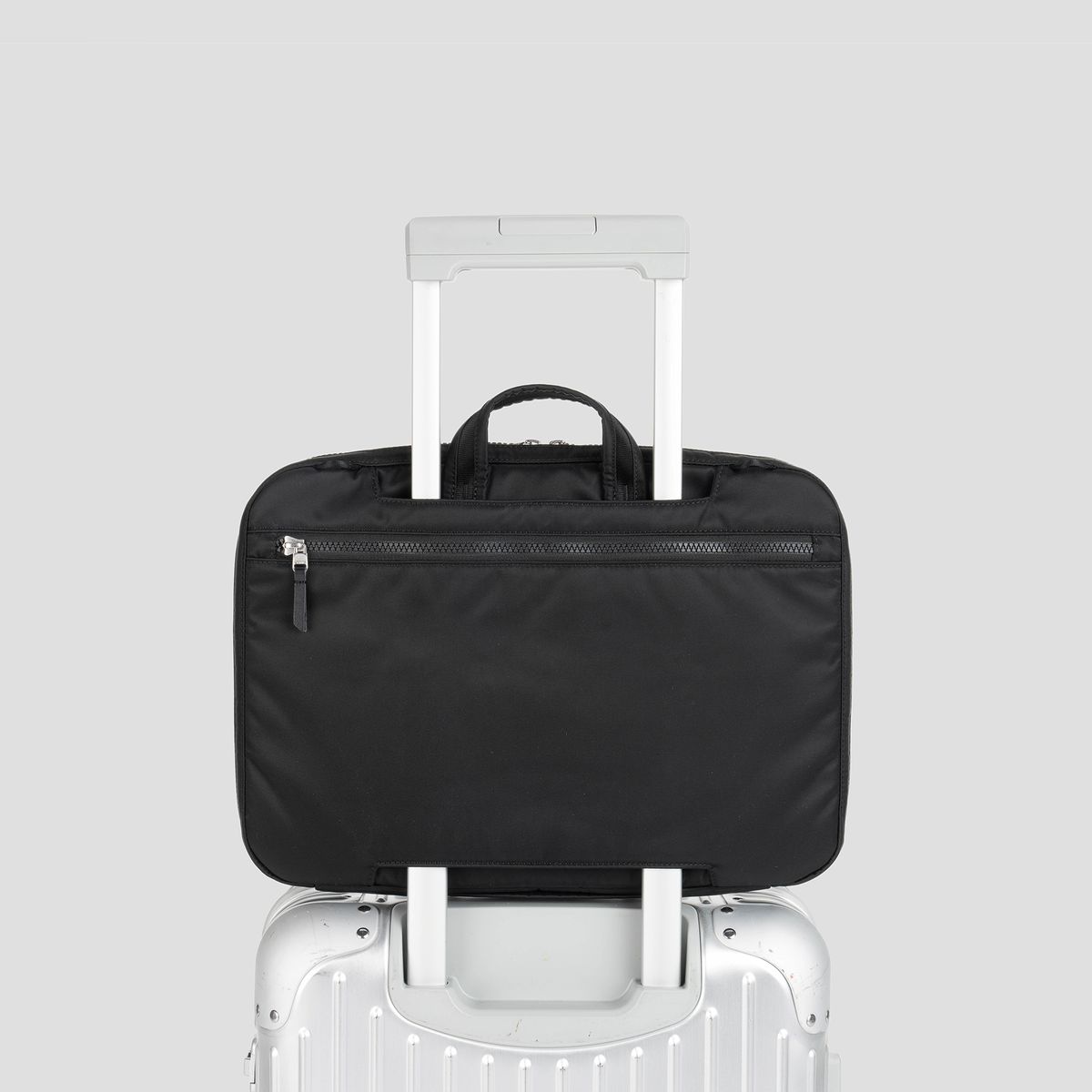 티알브이알(TRVR) Staple Travel Commute Brief Black