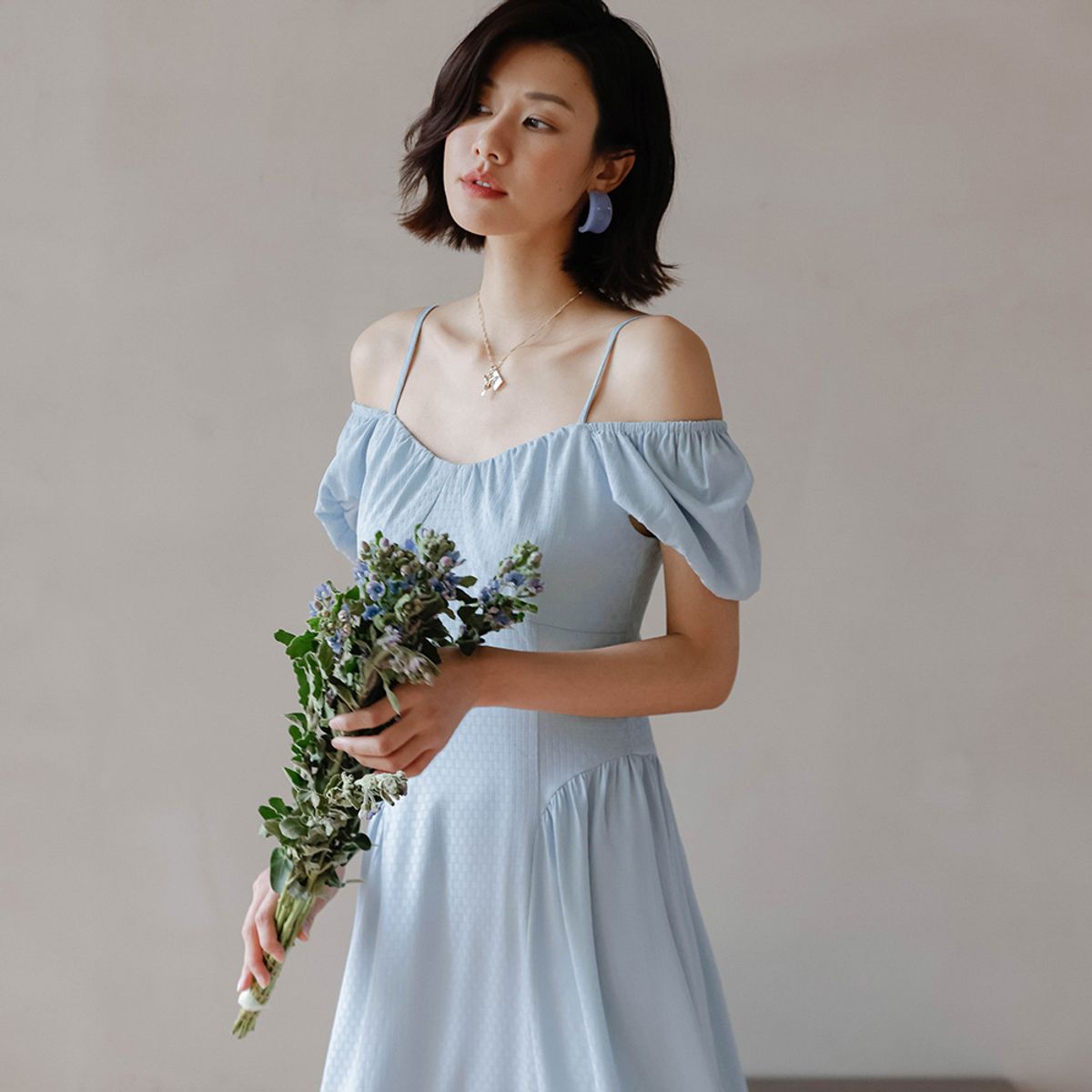 랭썬(LANGSON) LS_Off shoulder slim waist dress