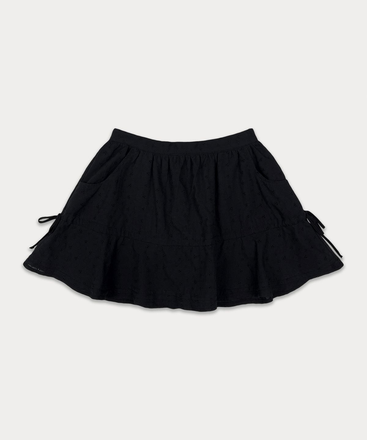 썸웨어버터(SOMEWHEREBUTTER) Floral Ribbon Cancan Skirt - Black