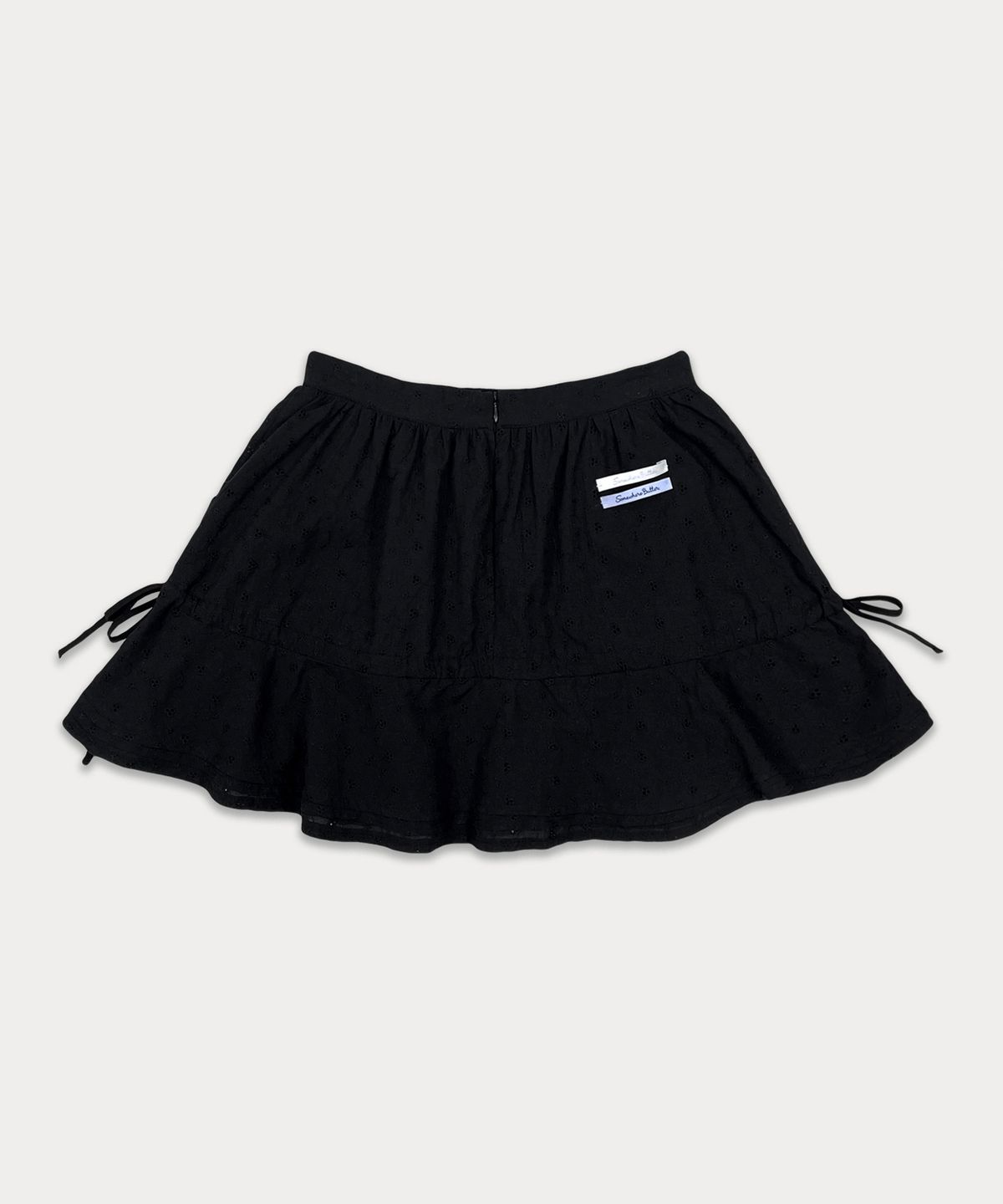 썸웨어버터(SOMEWHEREBUTTER) Floral Ribbon Cancan Skirt - Black