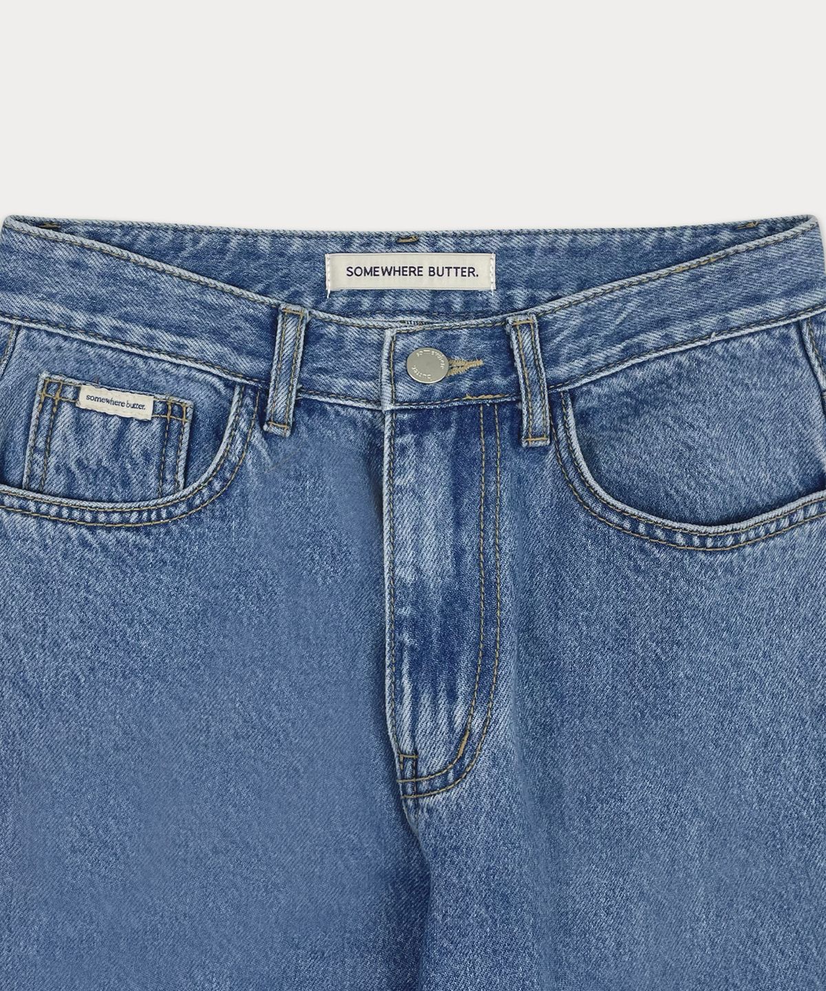 썸웨어버터(SOMEWHEREBUTTER) Semi Boot-Cut Denim Pants - Middle Blue