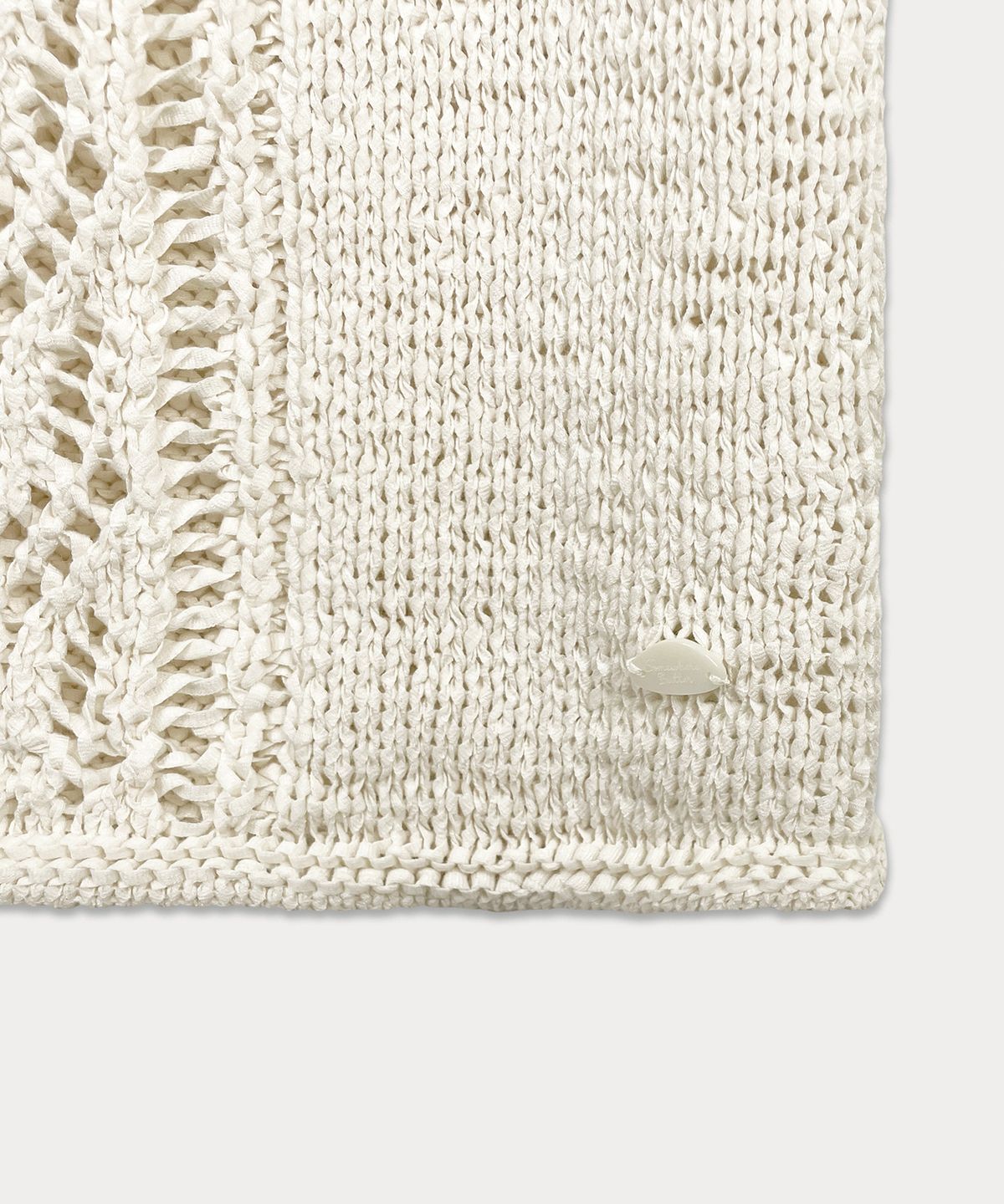 썸웨어버터(SOMEWHEREBUTTER) Leaf Cotton Sleeveless Knit - Ivory