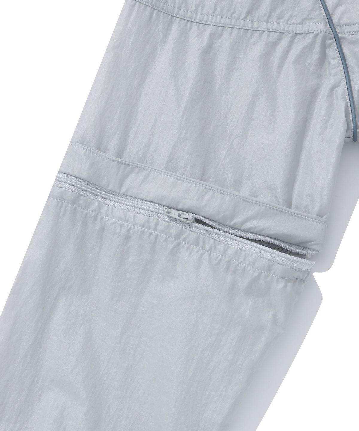 커버낫 우먼(COVERNAT WOMAN) 우먼 실키 나일론 디테처블 점퍼 Light Gray
