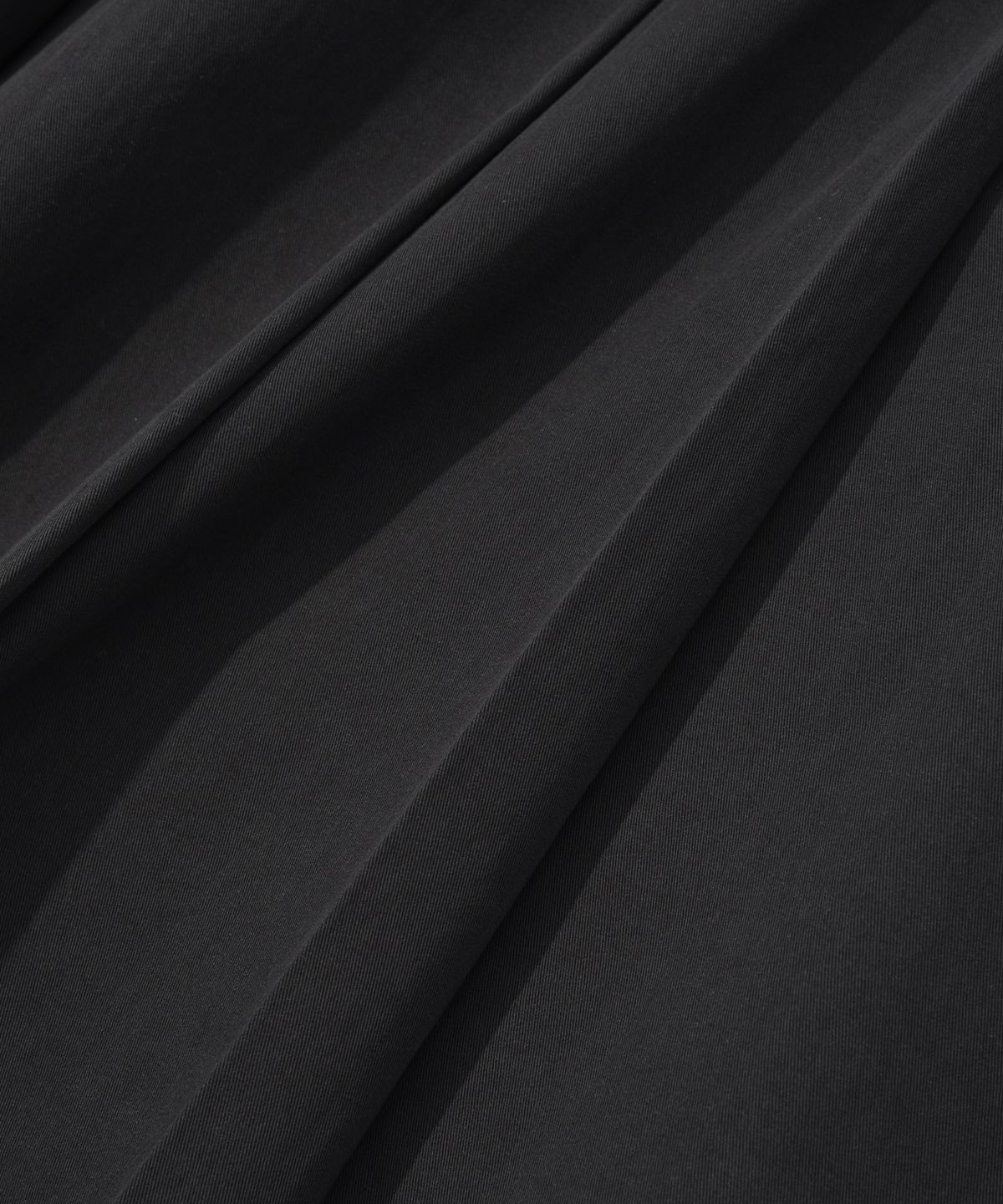 커버낫 우먼(COVERNAT WOMAN) 우먼 플리츠 미디 스커트 Charcoal