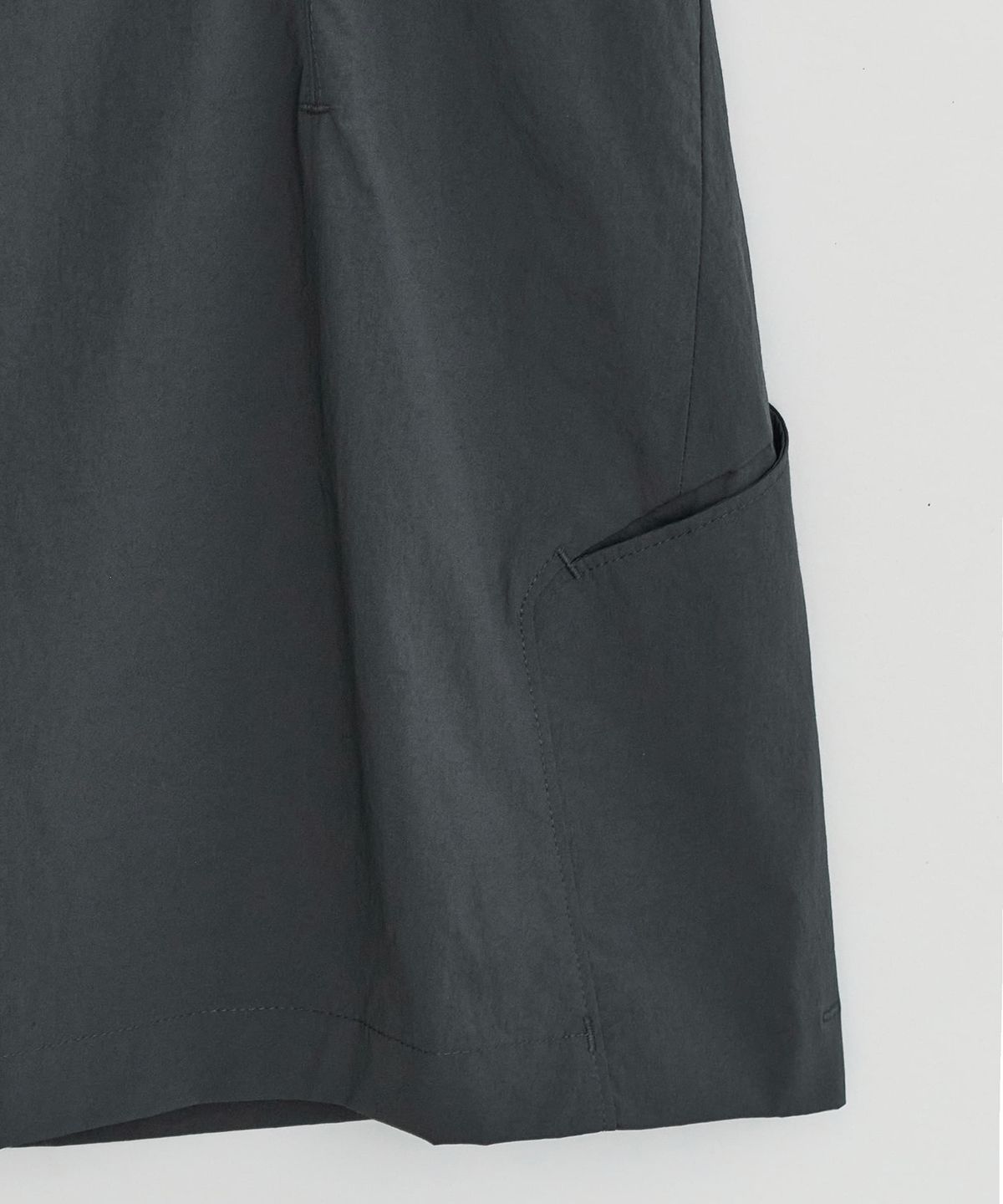 이이(EE) WOMENS ONEPIECE CHARCOAL