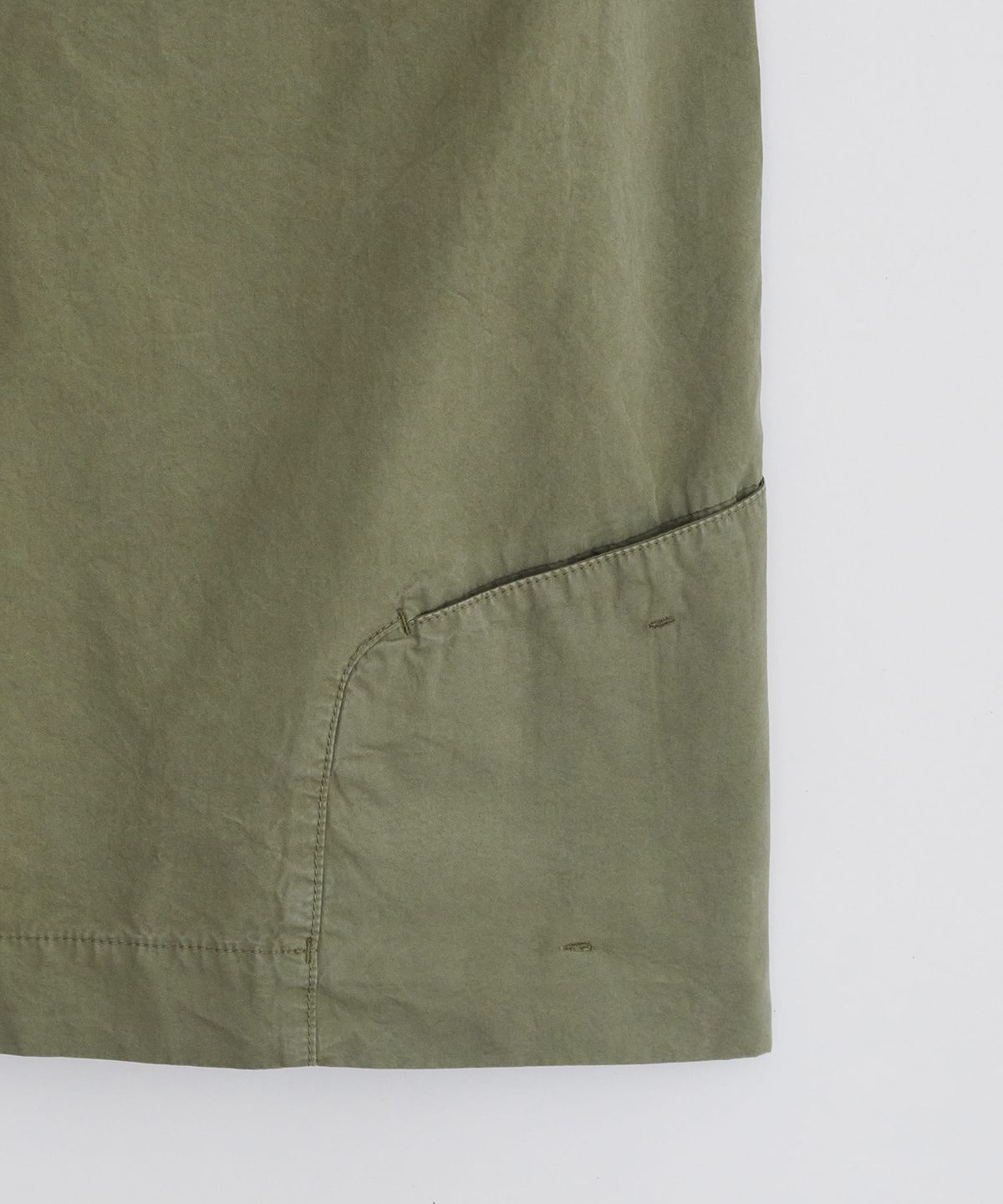 이이(EE) COTTON CARGO HALF PANTS OLIVE