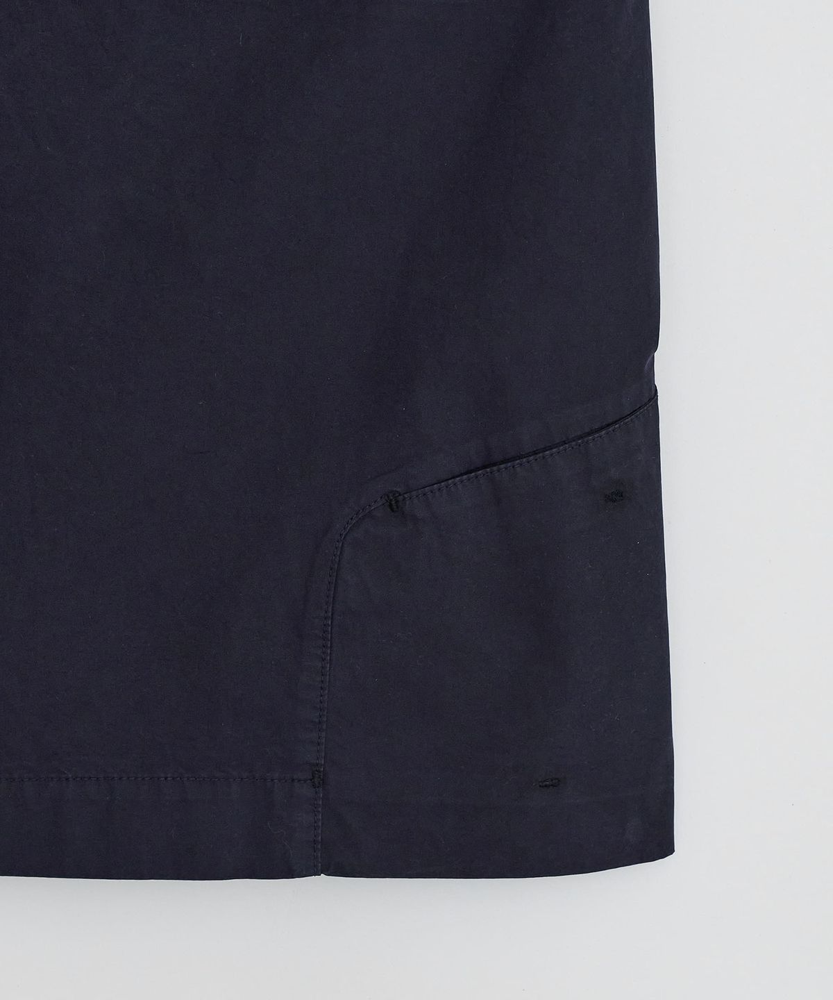 이이(EE) COTTON CARGO HALF PANTS NAVY