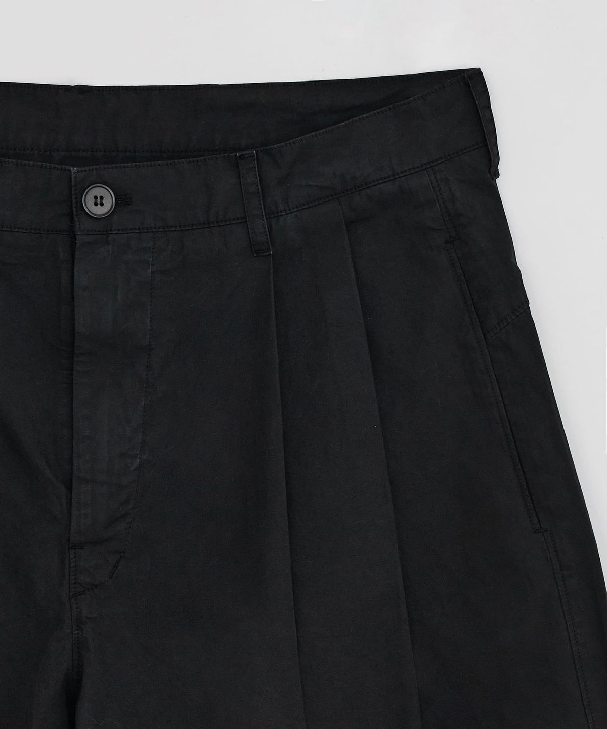 이이(EE) COTTON CARGO HALF PANTS BLACK