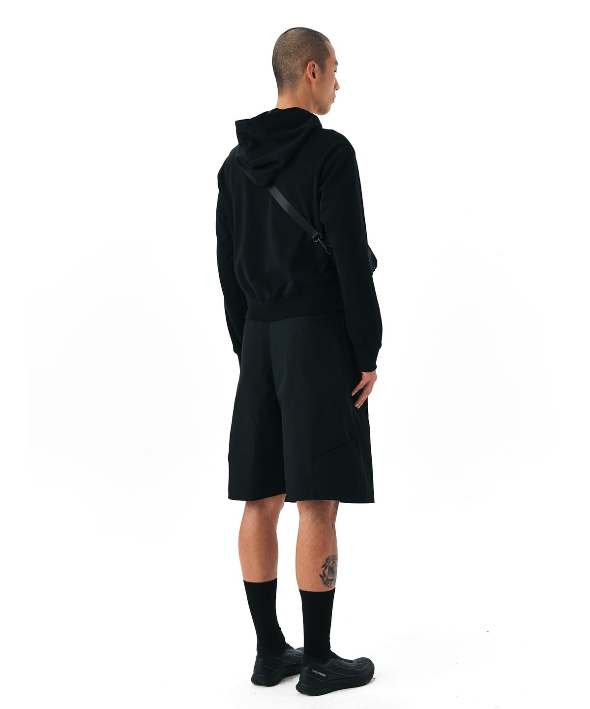 이이(EE) COTTON CARGO HALF PANTS BLACK