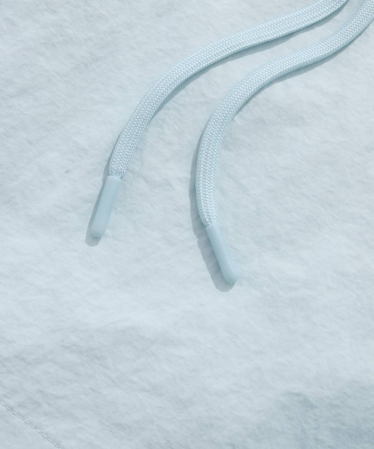 커버낫 우먼(COVERNAT WOMAN) 우먼 시어나일론 윈드브레이커 쇼츠 Light Blue