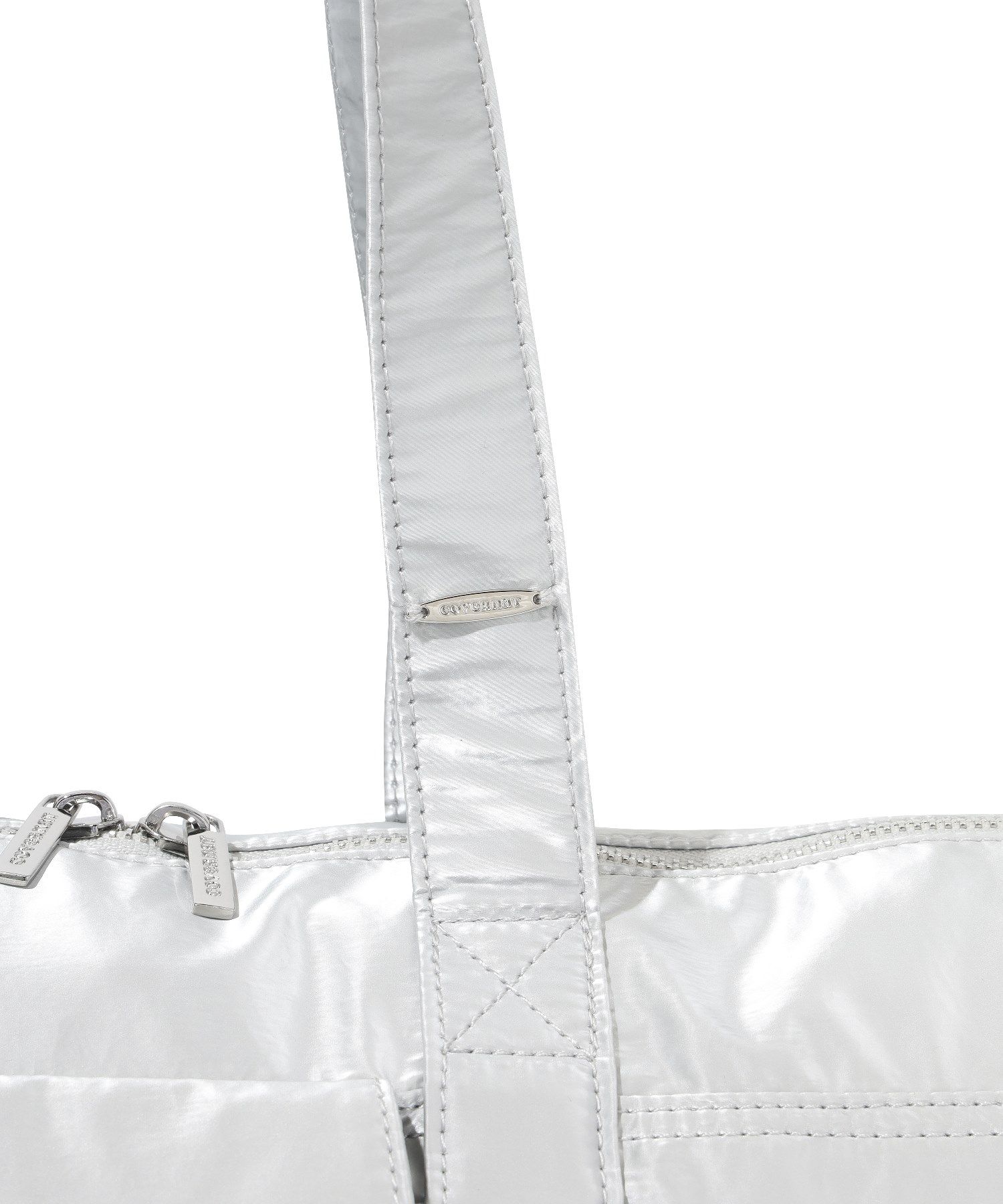 MUSINSA | COVERNAT WOMAN Clover Heart Glossy Cylinder Bag Silver