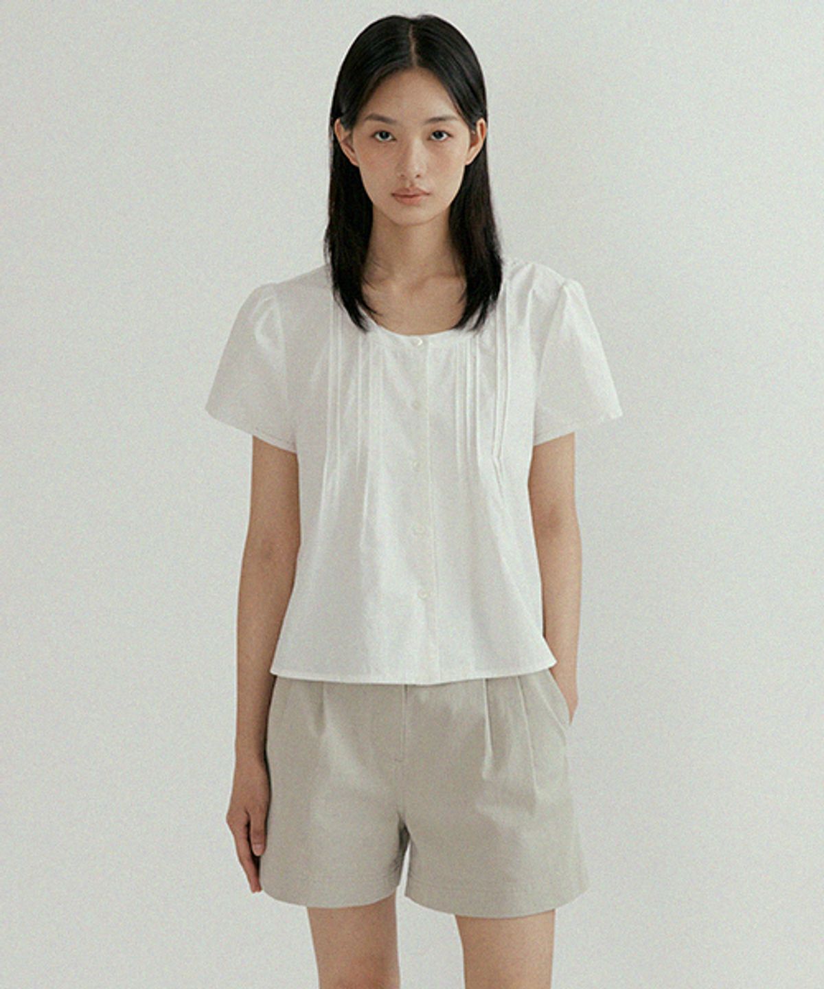 링서울(LINGSEOUL) pintuck round blouse-ivory