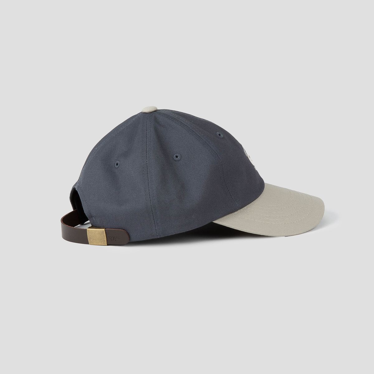 티알브이알(TRVR) LNT Lettering Ball Cap Charcoal/Khaki