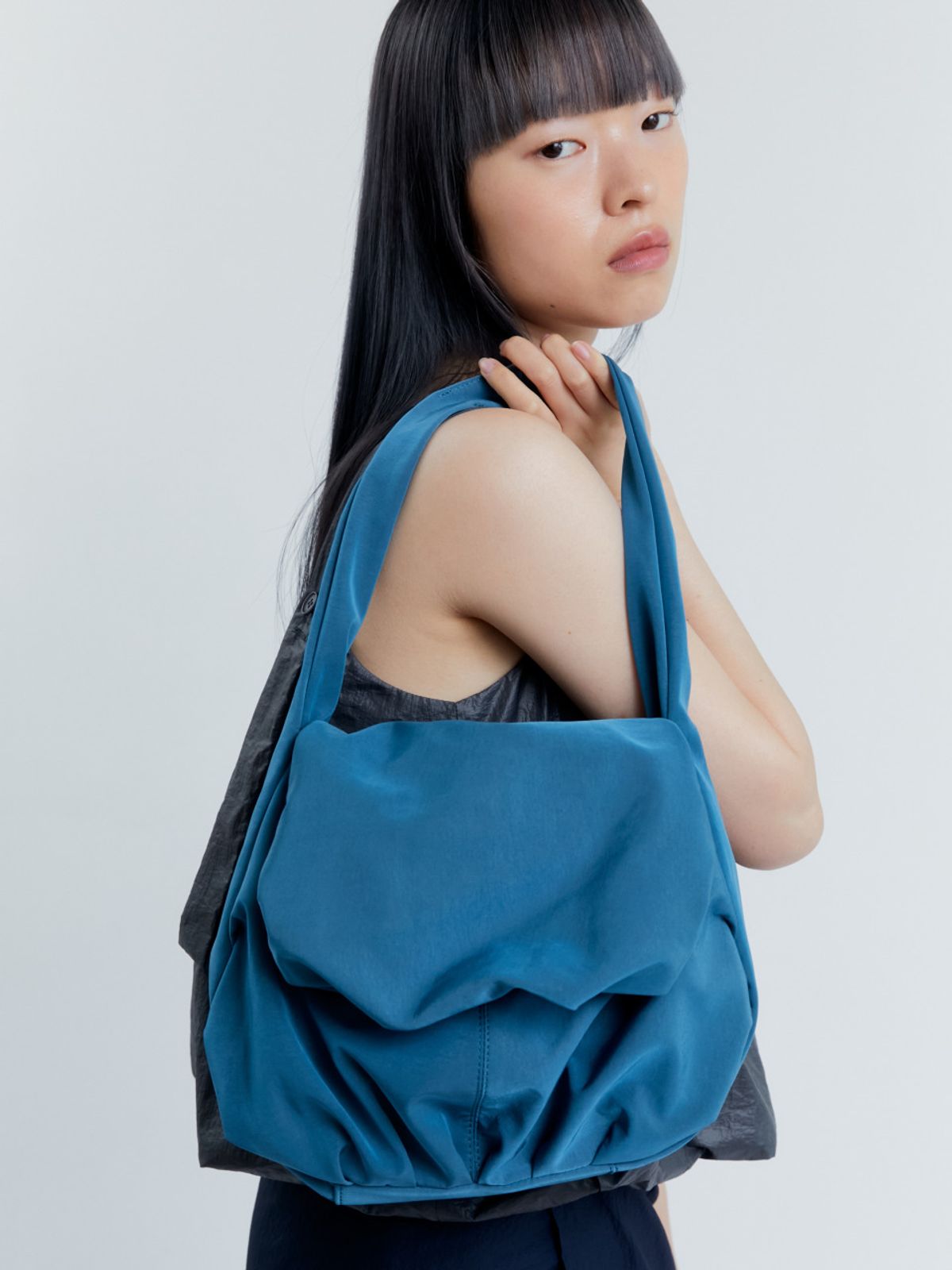 아코크(ACOC) Blooming Hobo Bag_Deep blue