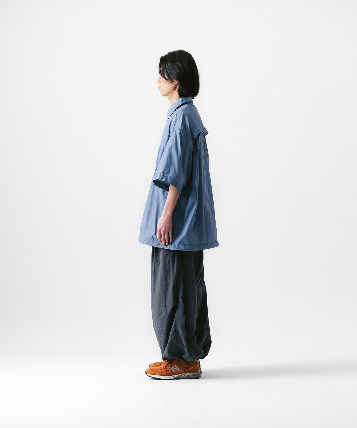 앵글런(ANGLAN) Nylon Tuck Belt String Balloon Pants - Grey