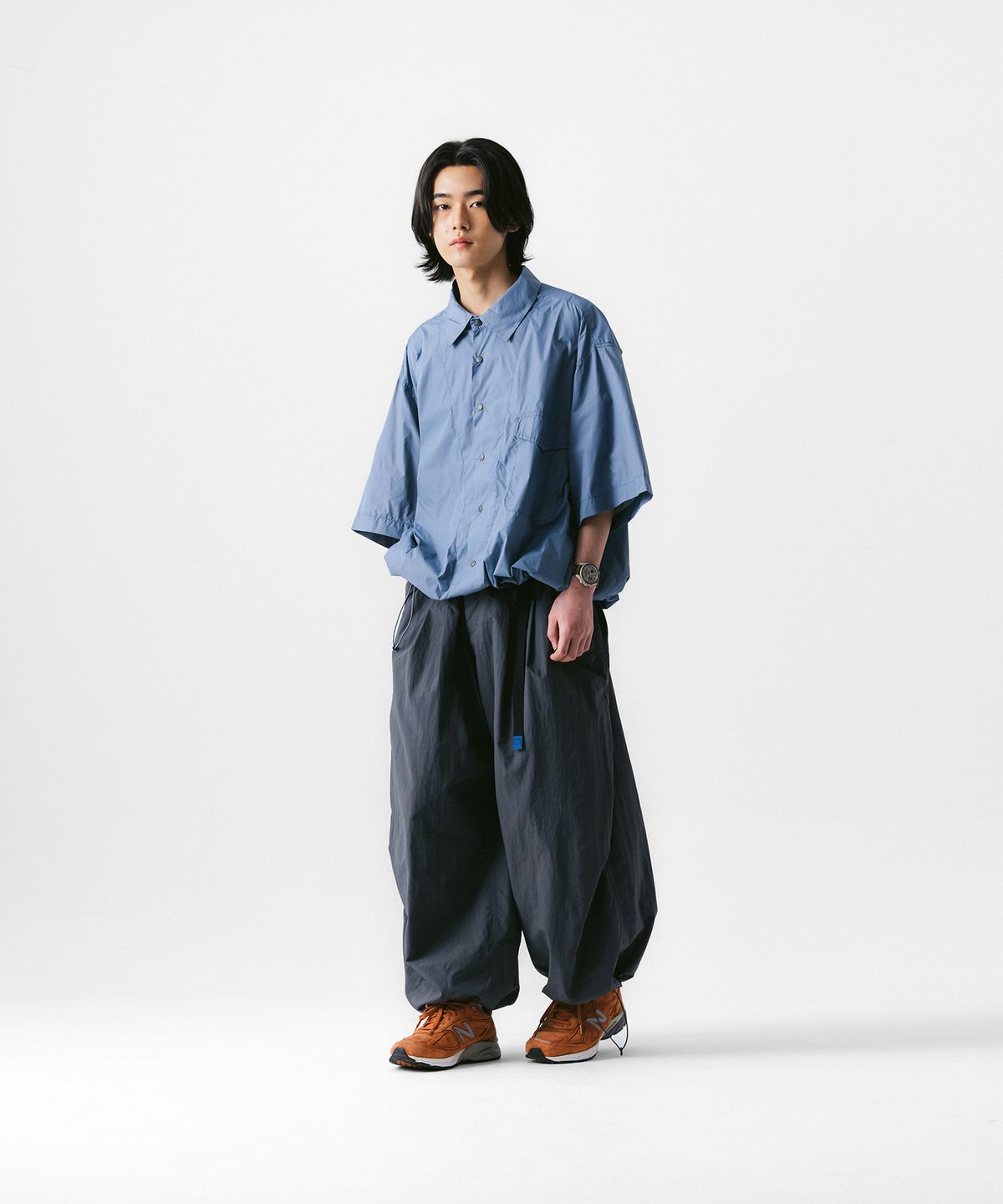 앵글런(ANGLAN) Nylon Tuck Belt String Balloon Pants - Grey