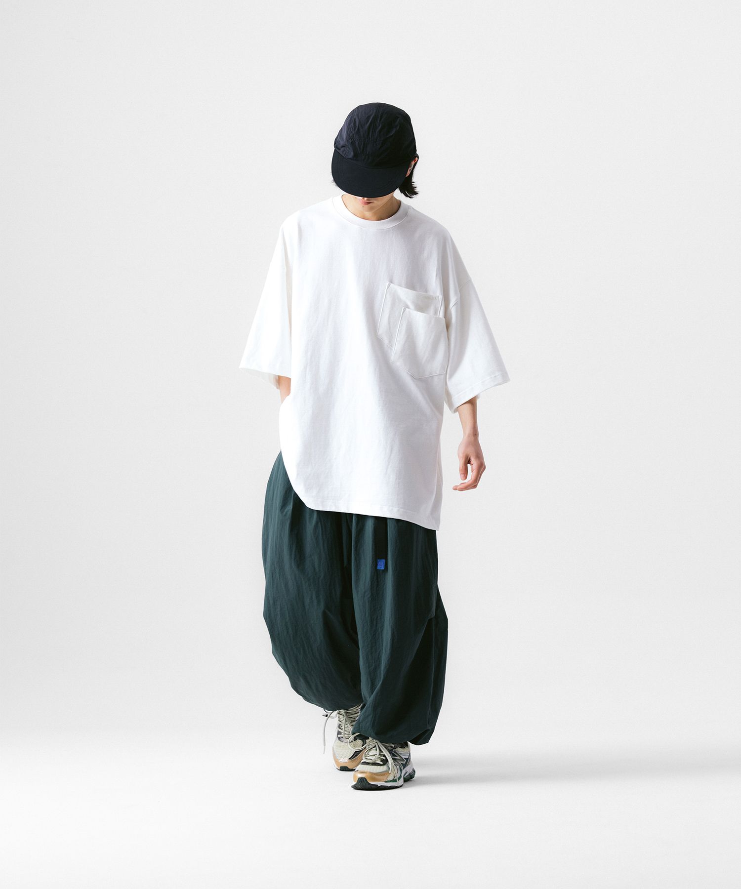 MUSINSA | ANGLAN Nylon Tuck Belt String Balloon Pants - Green