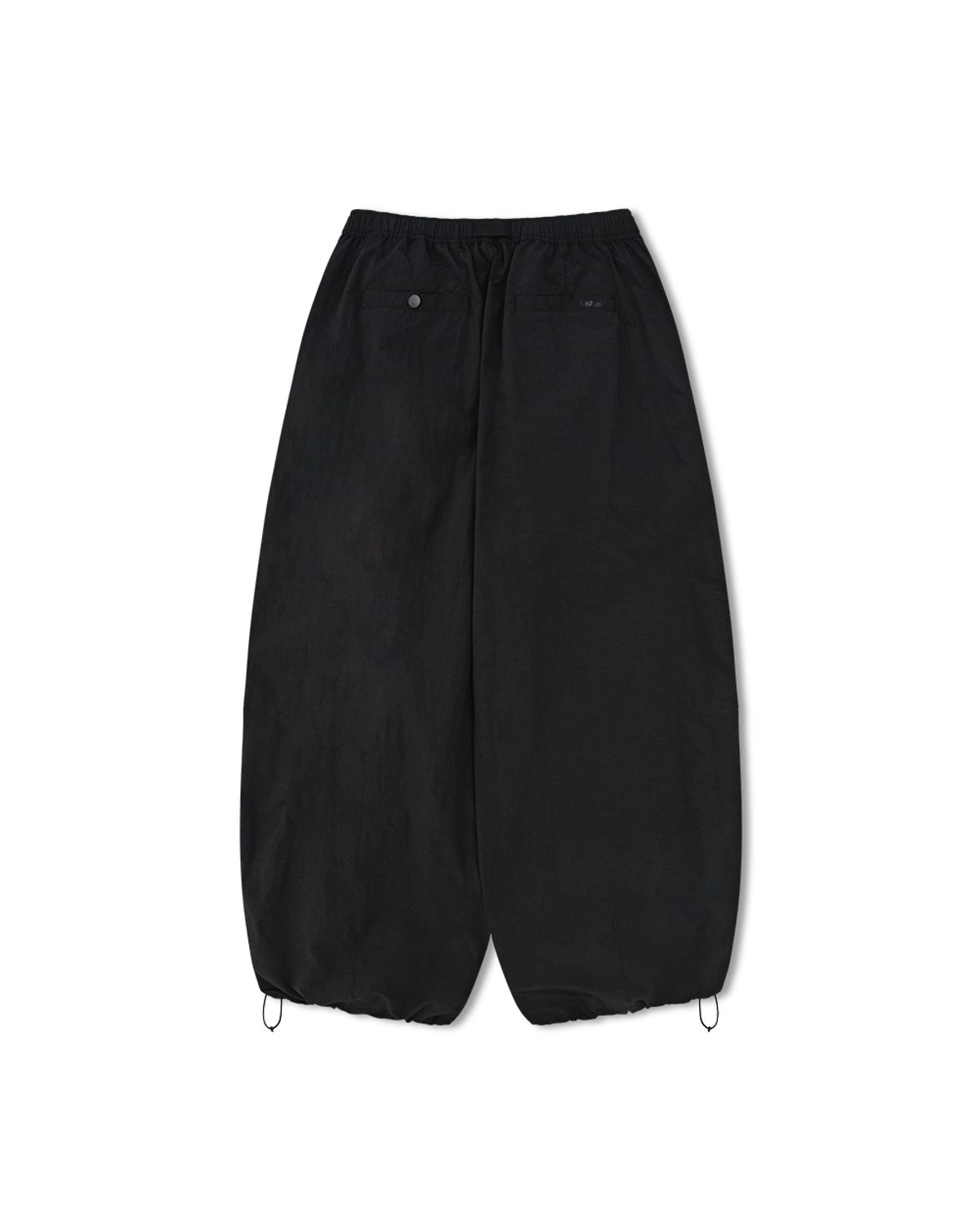 앵글런(ANGLAN) Nylon Tuck Belt String Balloon Pants - Black