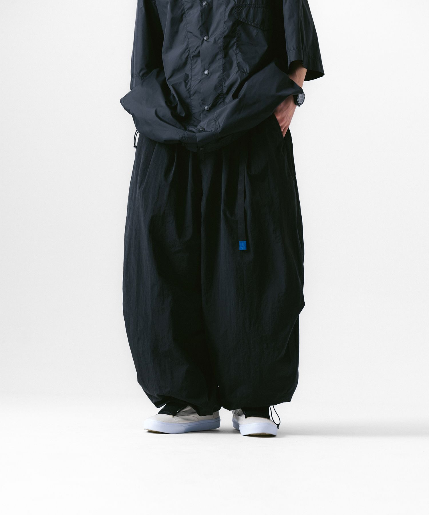 ANGLAN アングラン　バルーン　オーバーオール　ブラック　musinsa MUSINSA公式 | ANGLAN Nylon Tuck Belt String Balloon Pants - Black